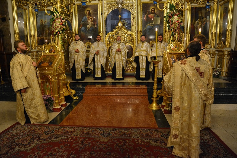 Priveghere la Catedrala Mitropolitană din Iaşi