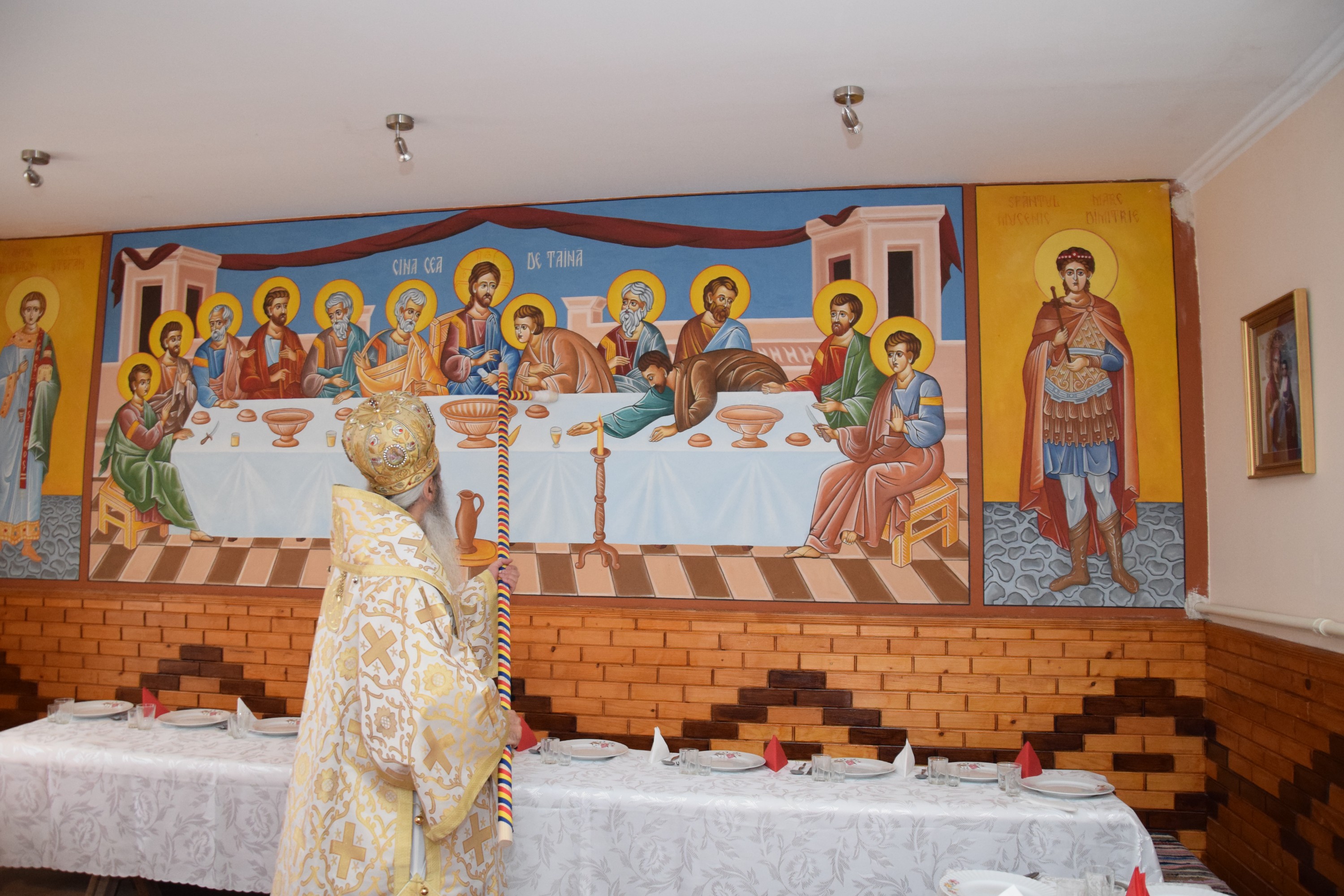 Sărbătoare la Negulești: IPS Mitropolit Teofan a resfințit biserica parohială