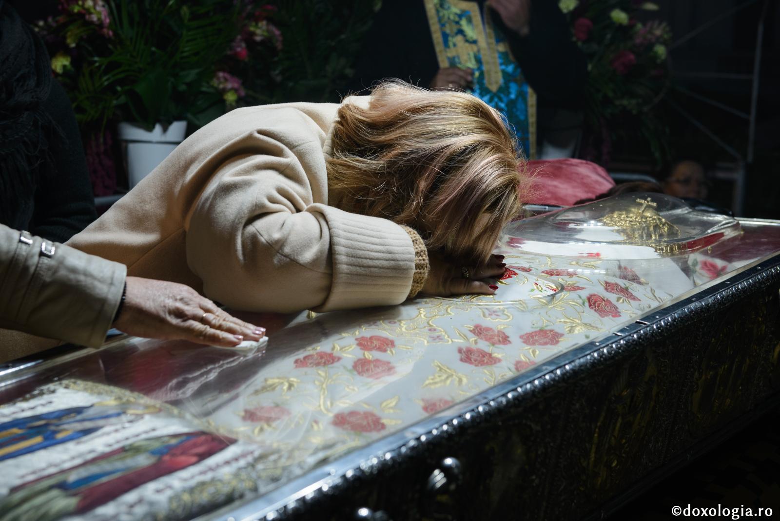 Sfânta Parascheva nu rămâne nicicând datoare