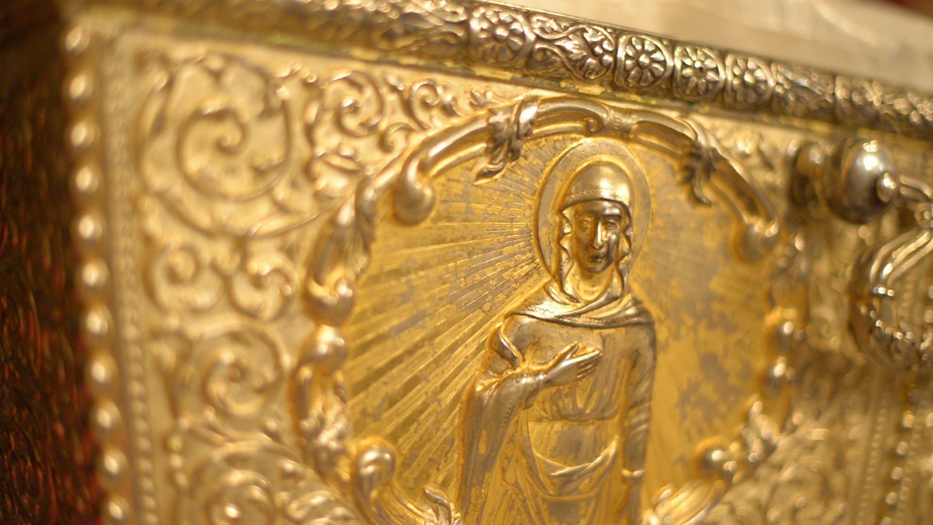 (Video) Sfânta Parascheva vindecă un copil născut prematur