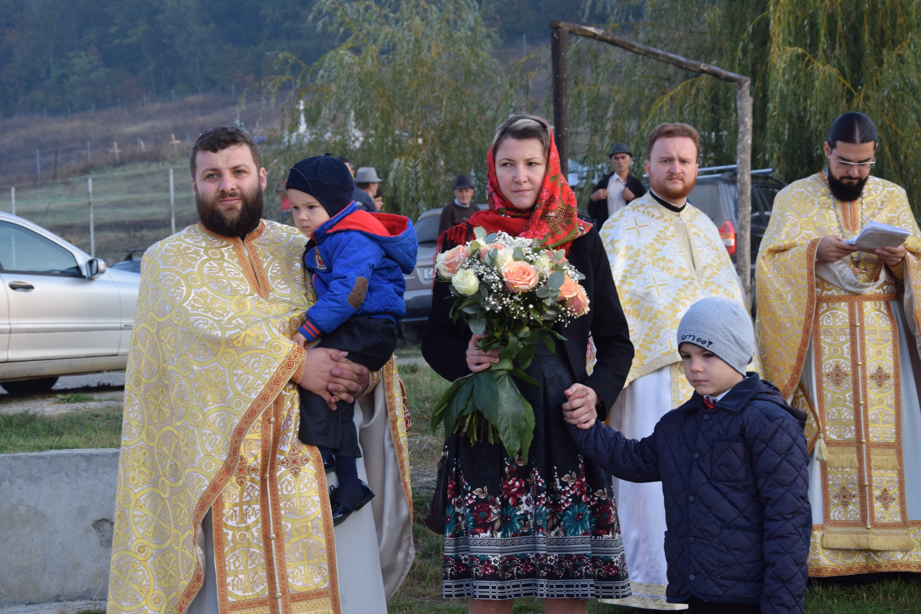 Sfințire de biserică la Balta Arsă (Galerie foto)