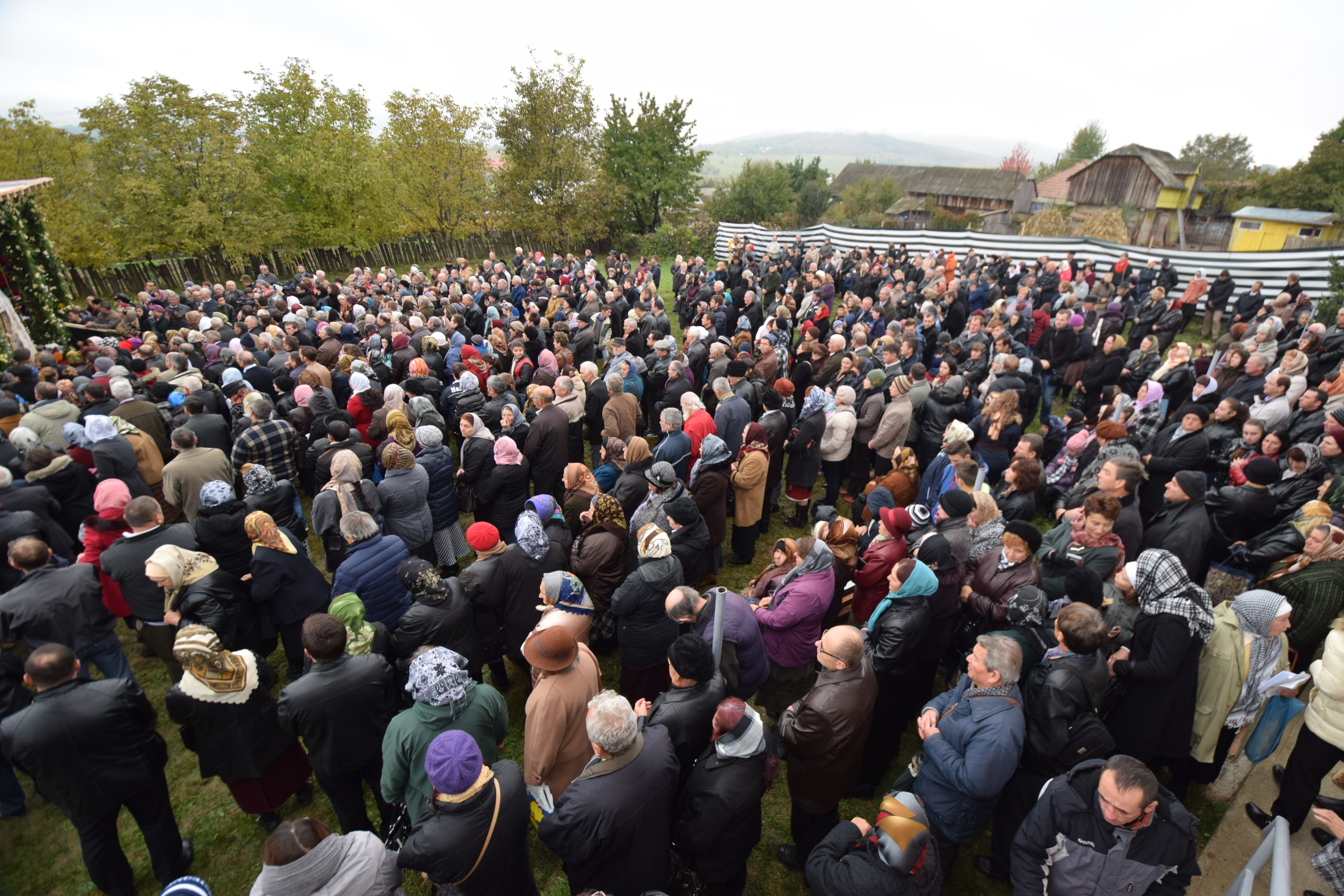O nouă biserică închinată Sfintei Cuvioase Parascheva, sfințită de IPS Părinte Mitropolit Teofan O nouă biserică închinată Sfintei Cuvioase Parascheva, sfințită de IPS Părinte Mitropolit Teofan