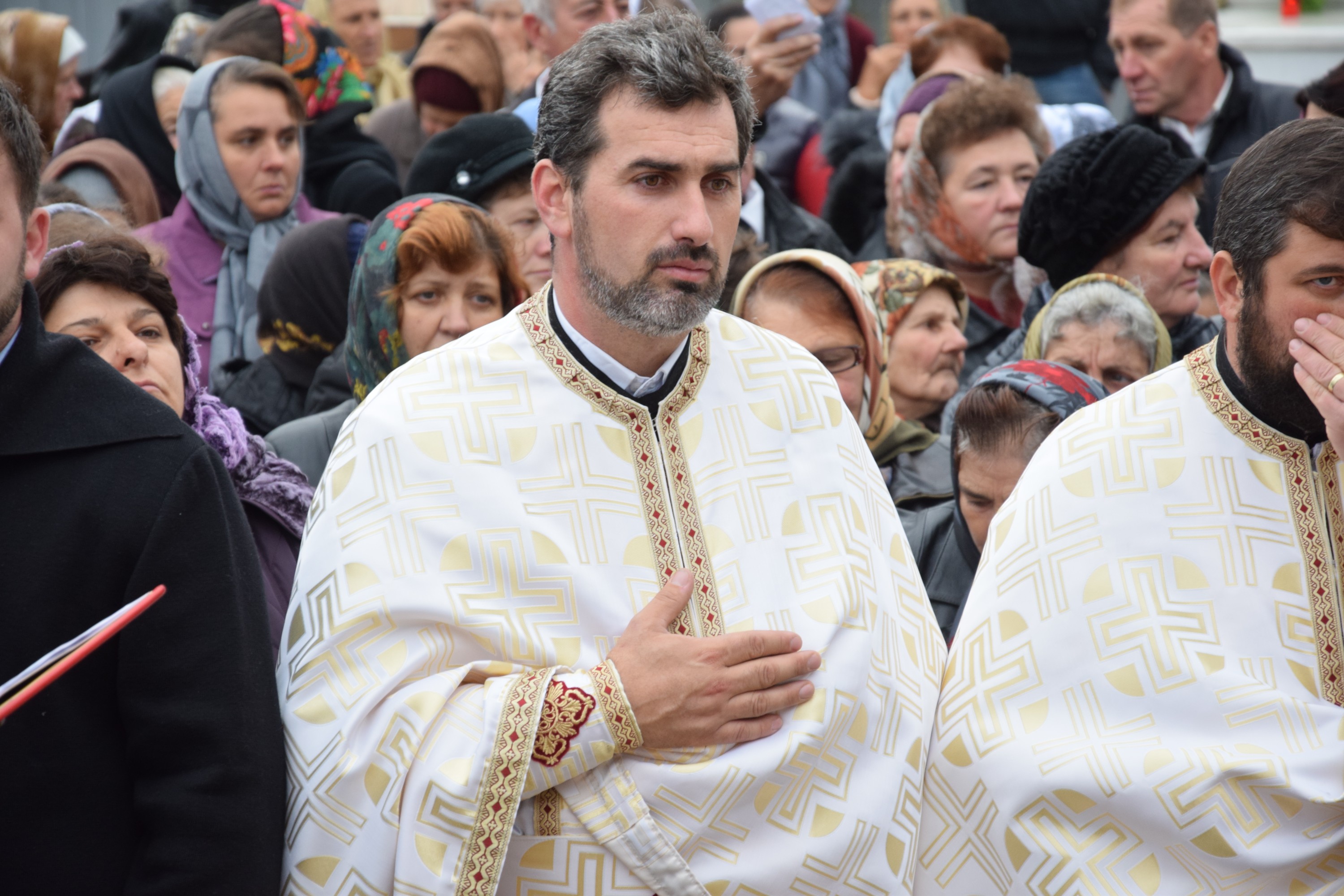 O nouă biserică închinată Sfintei Cuvioase Parascheva, sfințită de IPS Părinte Mitropolit Teofan O nouă biserică închinată Sfintei Cuvioase Parascheva, sfințită de IPS Părinte Mitropolit Teofan