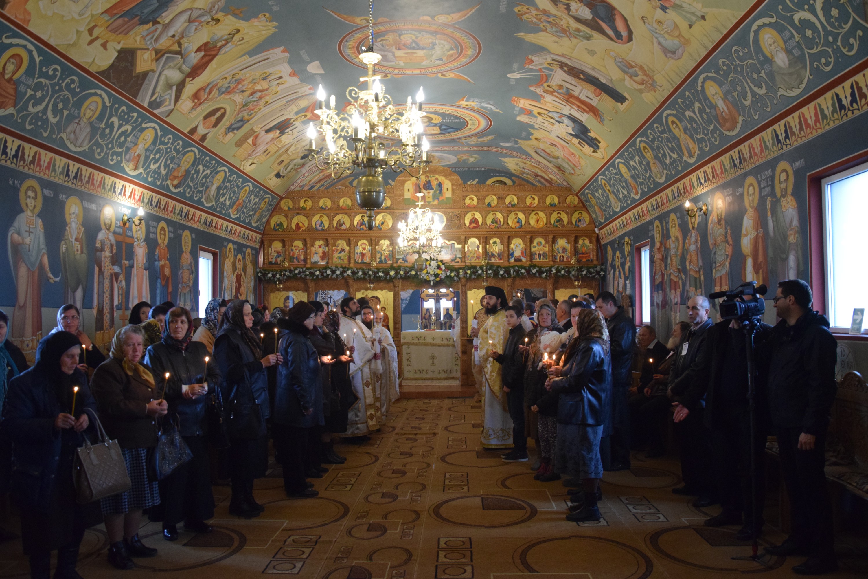 O nouă biserică închinată Sfintei Cuvioase Parascheva, sfințită de IPS Părinte Mitropolit Teofan O nouă biserică închinată Sfintei Cuvioase Parascheva, sfințită de IPS Părinte Mitropolit Teofan