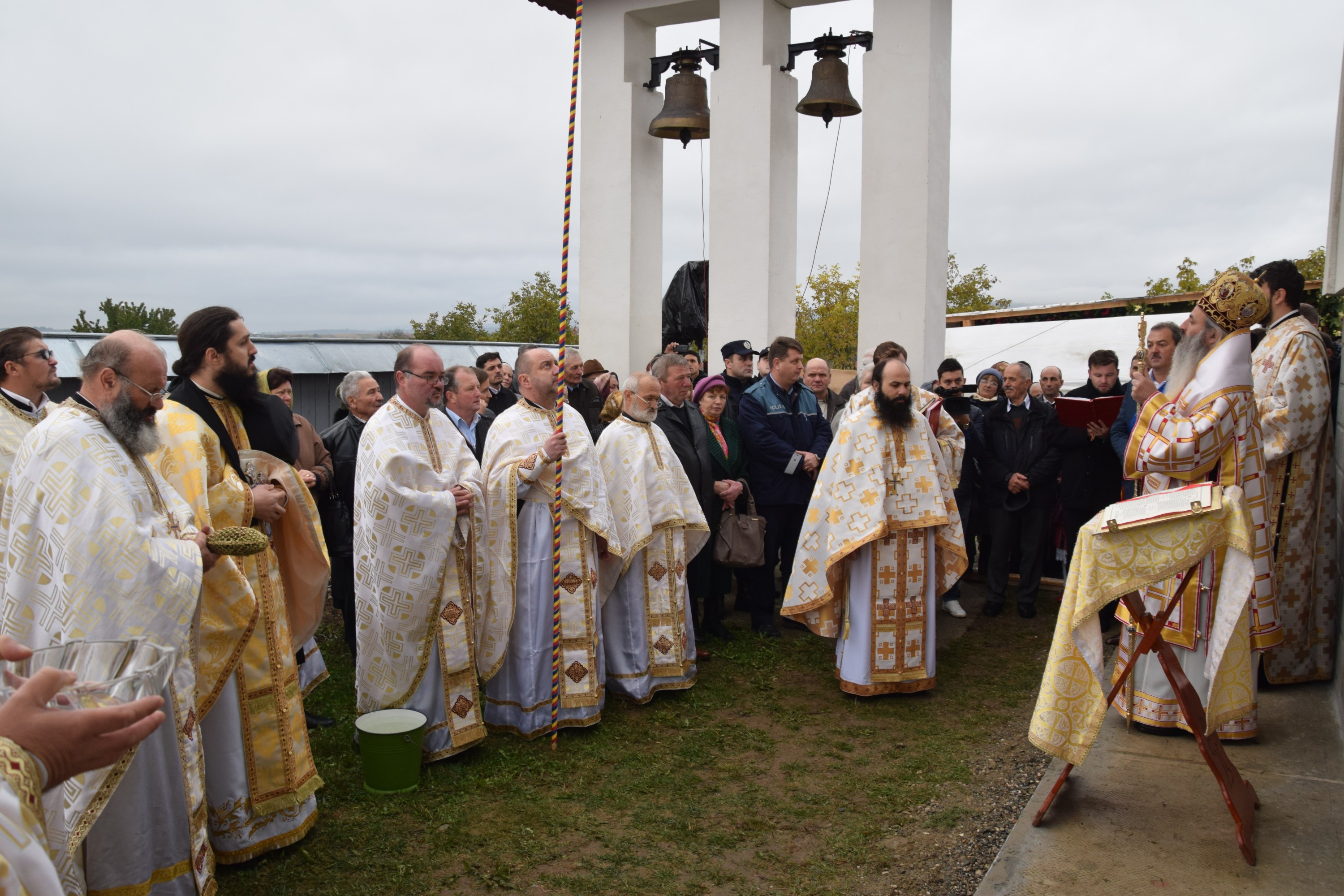 O nouă biserică închinată Sfintei Cuvioase Parascheva, sfințită de IPS Părinte Mitropolit Teofan O nouă biserică închinată Sfintei Cuvioase Parascheva, sfințită de IPS Părinte Mitropolit Teofan
