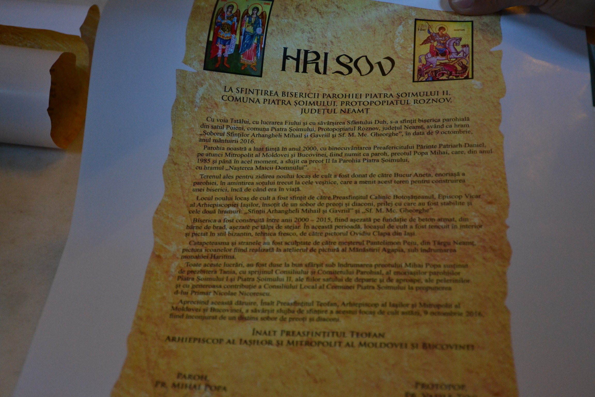 Sfințire de biserică la Piatra Șoimului, după 16 ani de lucrări Sfințire de biserică la Piatra Șoimului, după 16 ani de lucrări