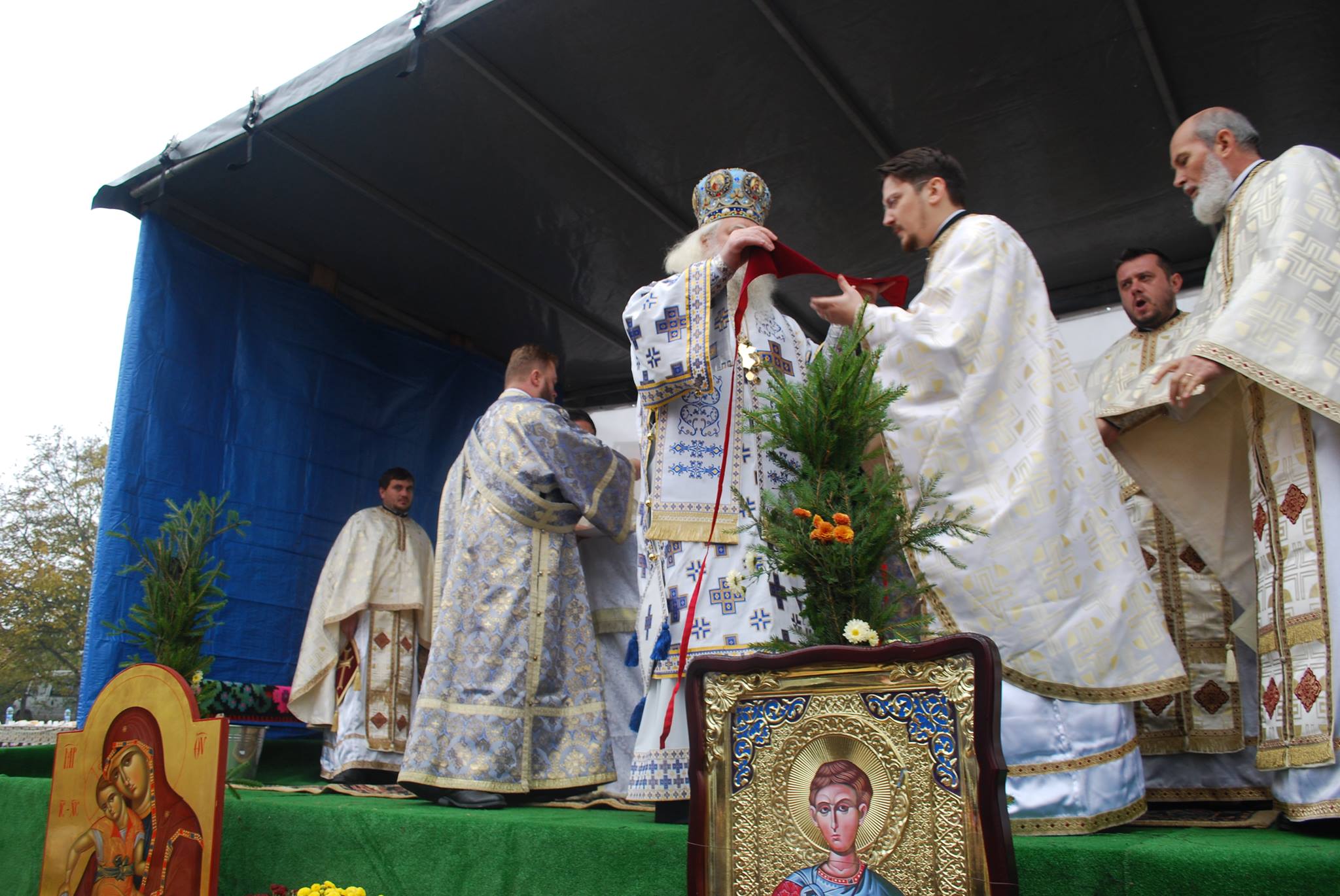 Sfințirea picturii bisericii și a clopotniței din Parohia Homiceni