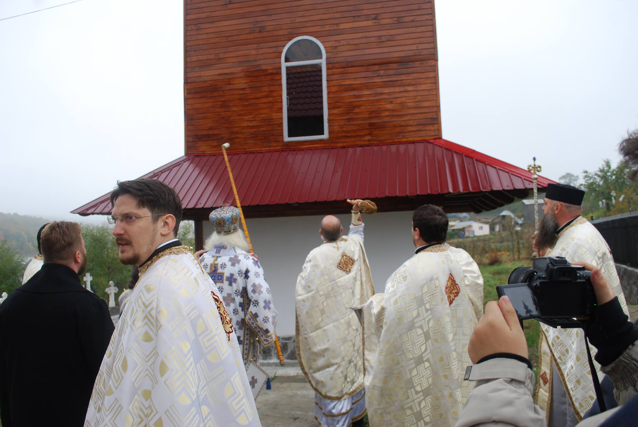 Sfințirea picturii bisericii și a clopotniței din Parohia Homiceni