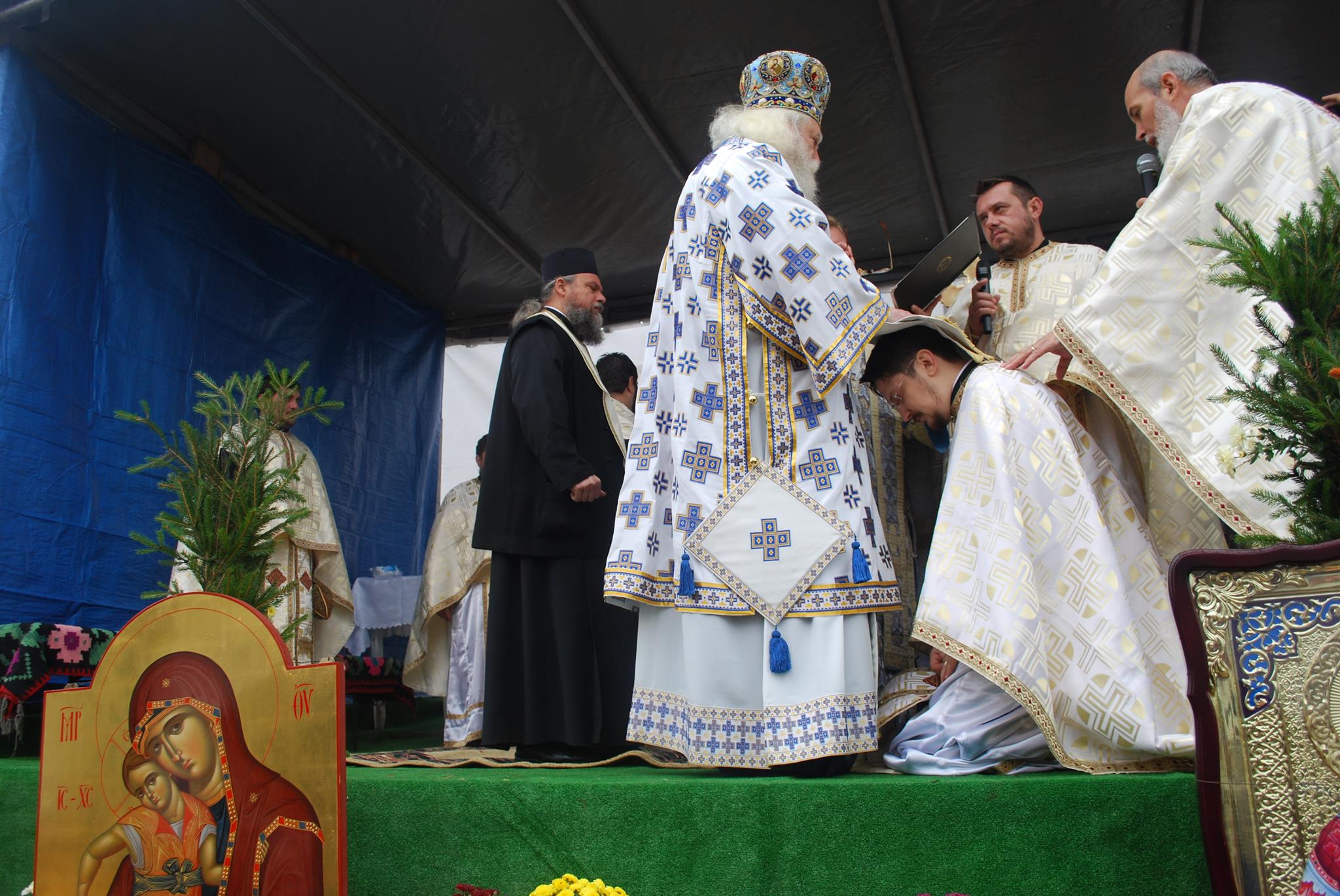 Sfințirea picturii bisericii și a clopotniței din Parohia Homiceni