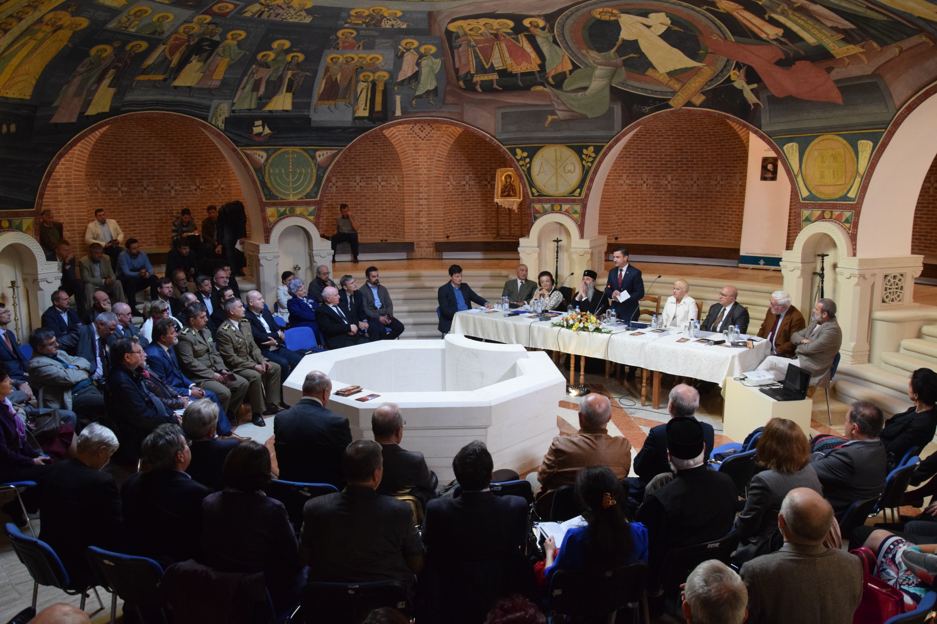 A debutat Simpozionul Internaţional „Monumentul – Tradiţie şi Viitor” A debutat Simpozionul Internaţional „Monumentul – Tradiţie şi Viitor”