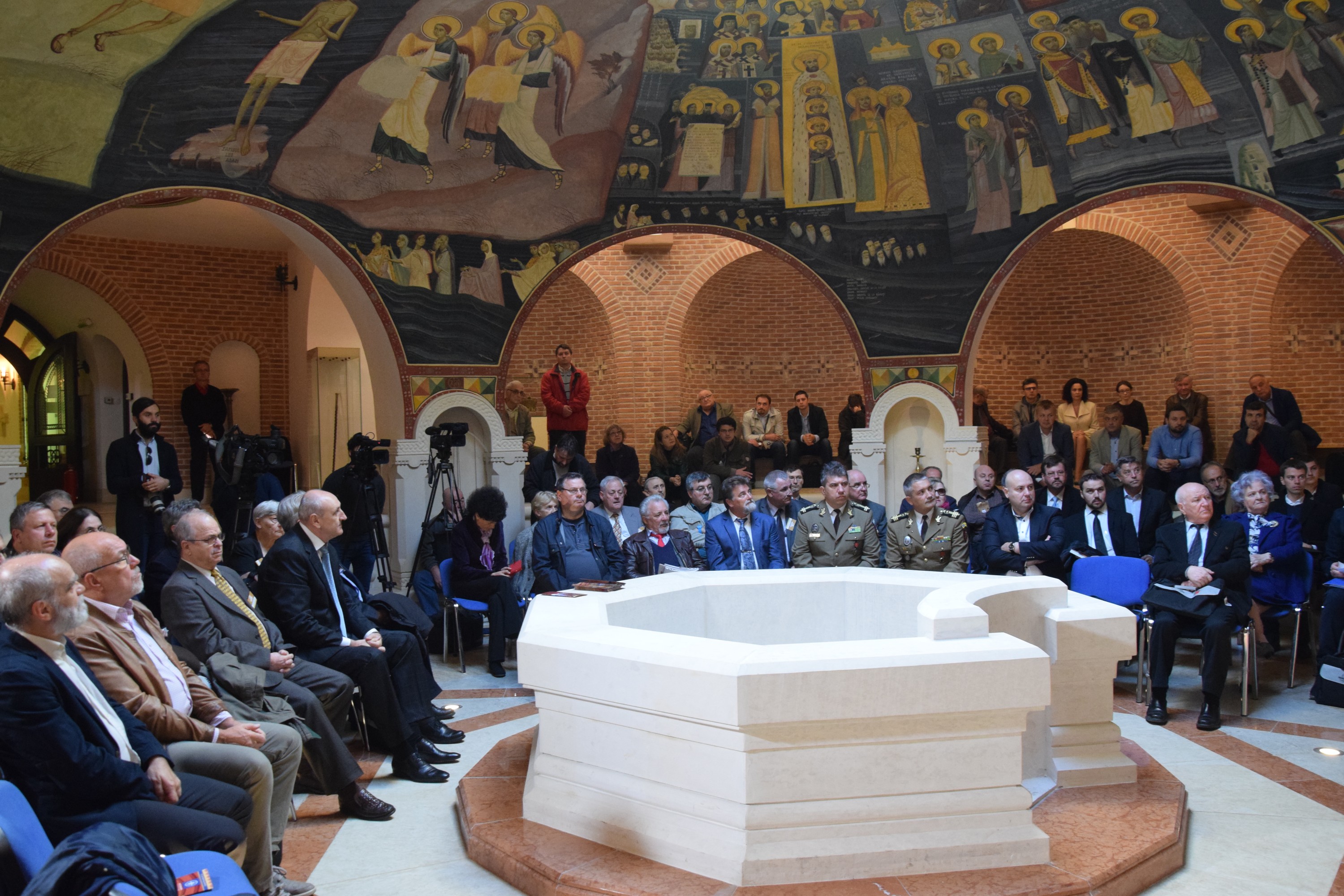 A debutat Simpozionul Internaţional „Monumentul – Tradiţie şi Viitor” A debutat Simpozionul Internaţional „Monumentul – Tradiţie şi Viitor”