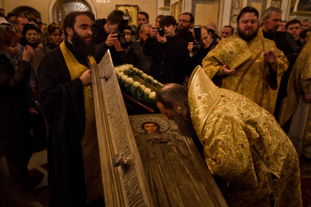 racla cu sfintele moaște ale Sfântului Arhidiacon Ștefan