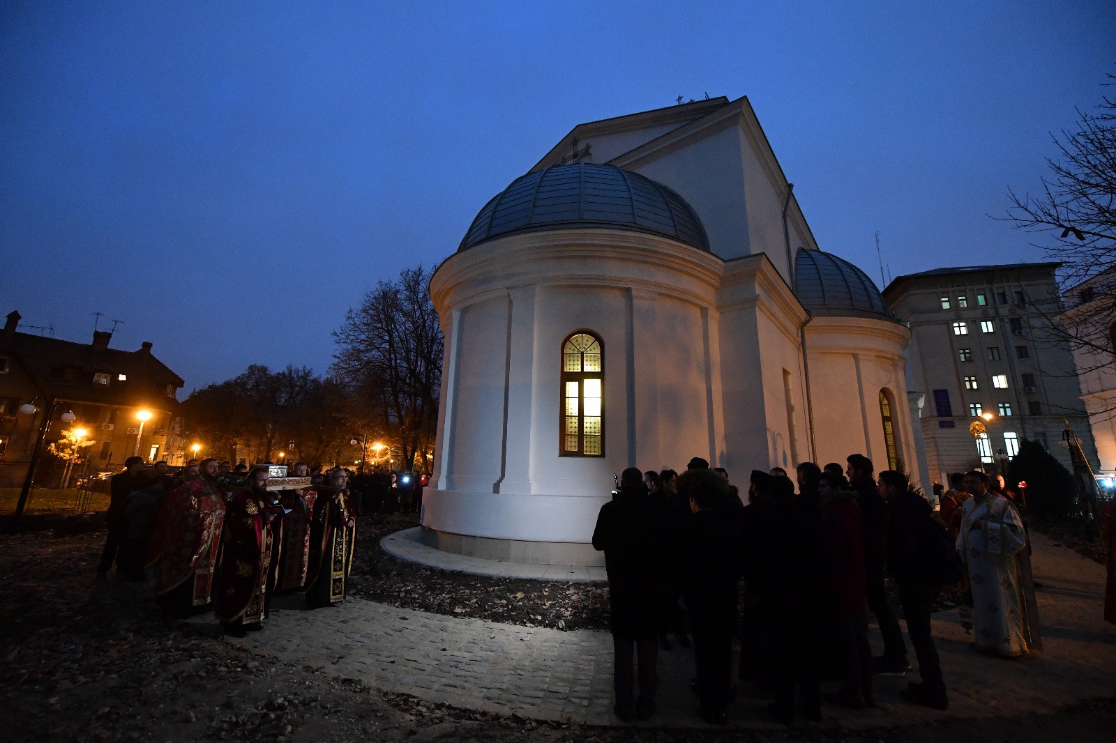 Procesiune cu moaştele Sfintei Ecaterina. Paraclisul Facultăţii de Teologie din Bucureşti îşi sărbătoreşte hramul