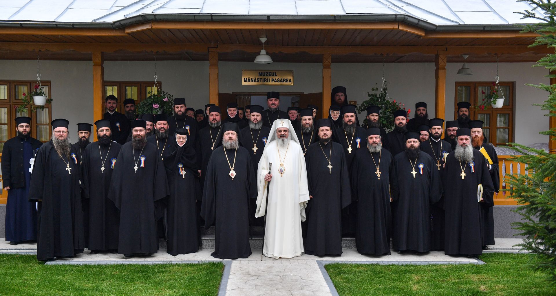 Sinaxă monahală în Arhiepiscopia Bucureștilor. Patriarhul Daniel: „Toate mănăstirile sunt angajate în multe lucrări duhovniceşti, culturale, misionare şi social filantropice”