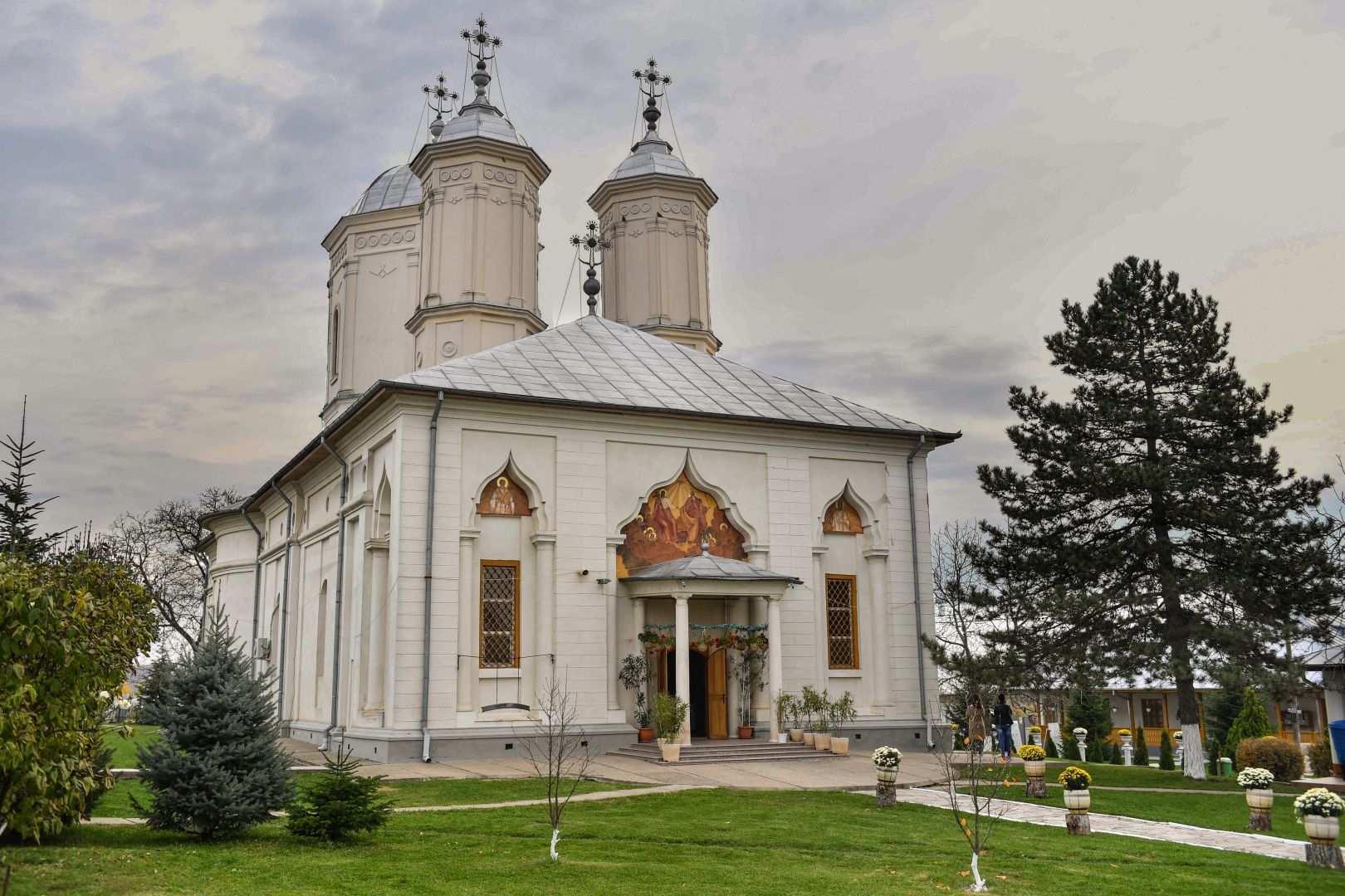 Sinaxă monahală în Arhiepiscopia Bucureștilor. Patriarhul Daniel: „Toate mănăstirile sunt angajate în multe lucrări duhovniceşti, culturale, misionare şi social filantropice”