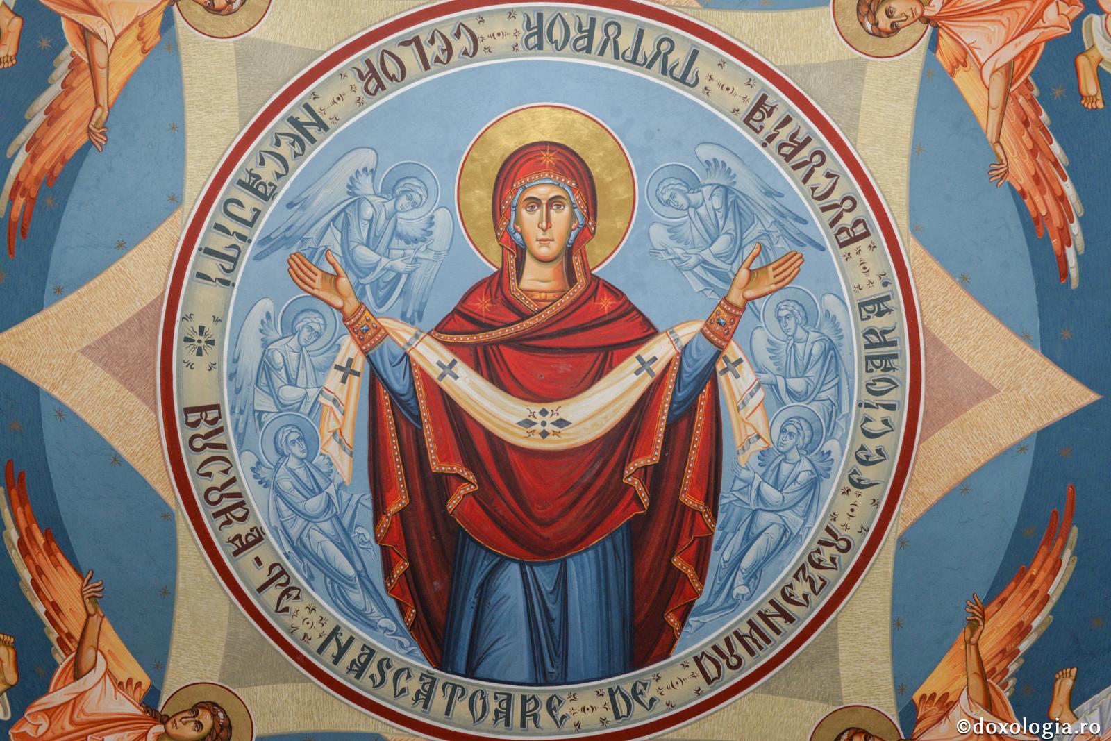 „Preasfântă Născătoare de Dumnezeu, dacă vrei, fă o minune! Ajută-mă!” / Foto: Ștefan Cojocariu Acoperământul Maicii Domnului