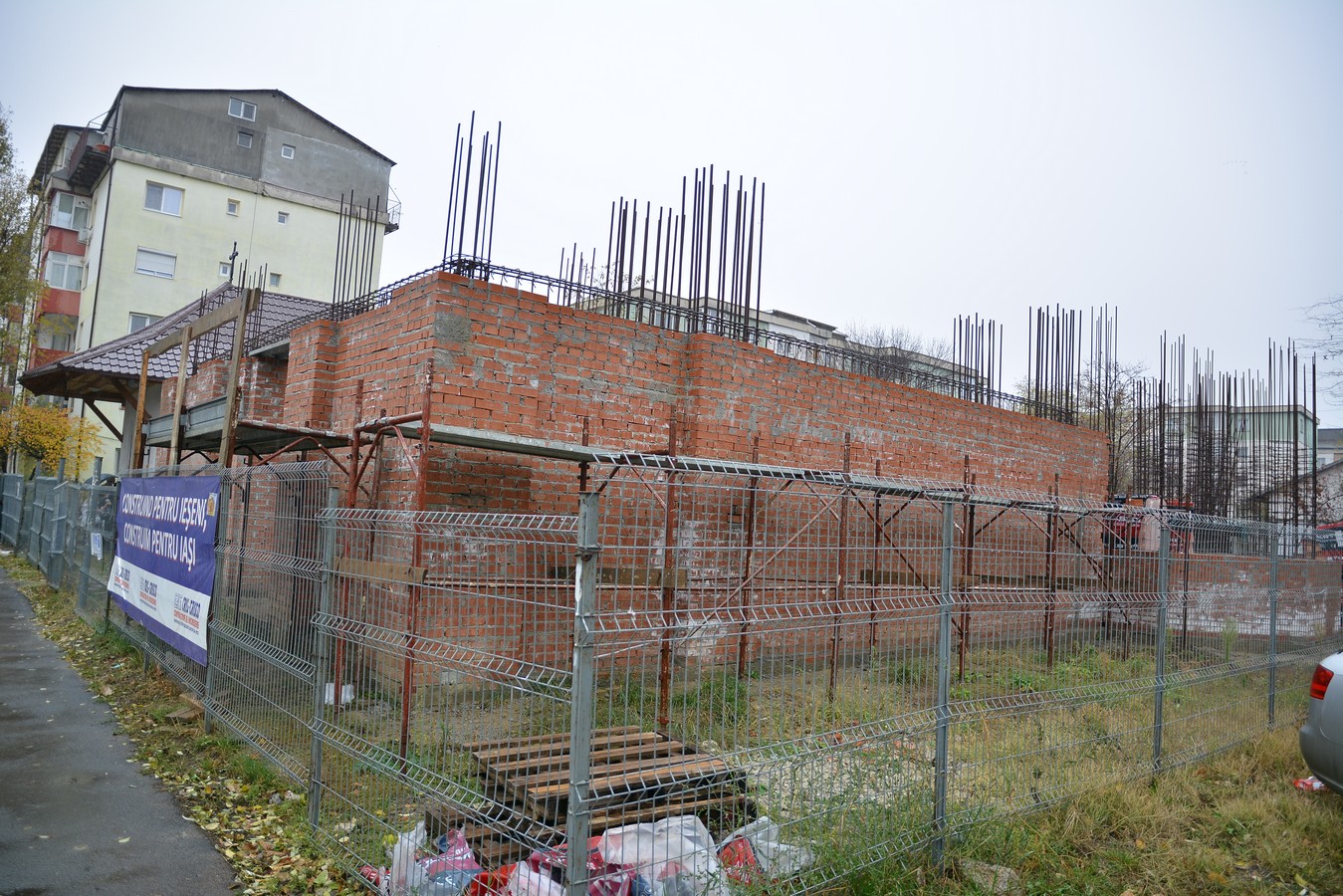 Foto: Constantin Ciofu Sfinţii Arhangheli, sărbătoriţi în cartierul ieşean Canta