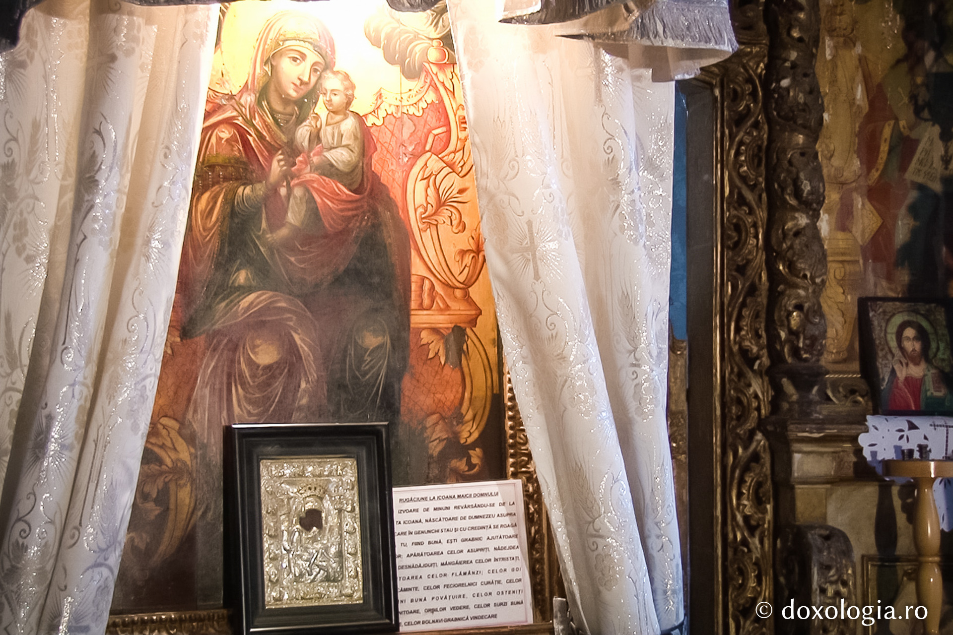 Foto: Oana Nechifor Pași în istoria Mănăstirii nemțene Bisericani