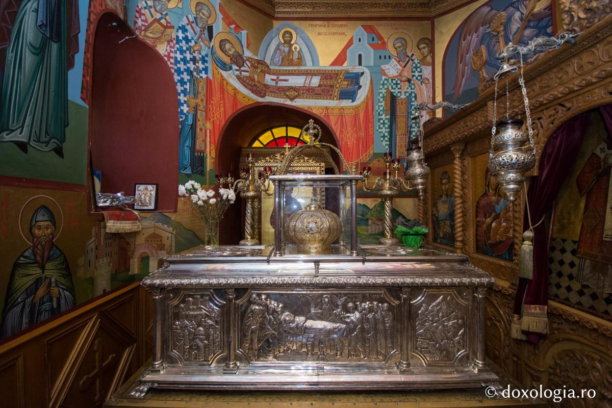 Catedrala „Sfântul Grigorie Palama” din Tesalonic - racla cu moaştele Sfântului Grigorie Palama