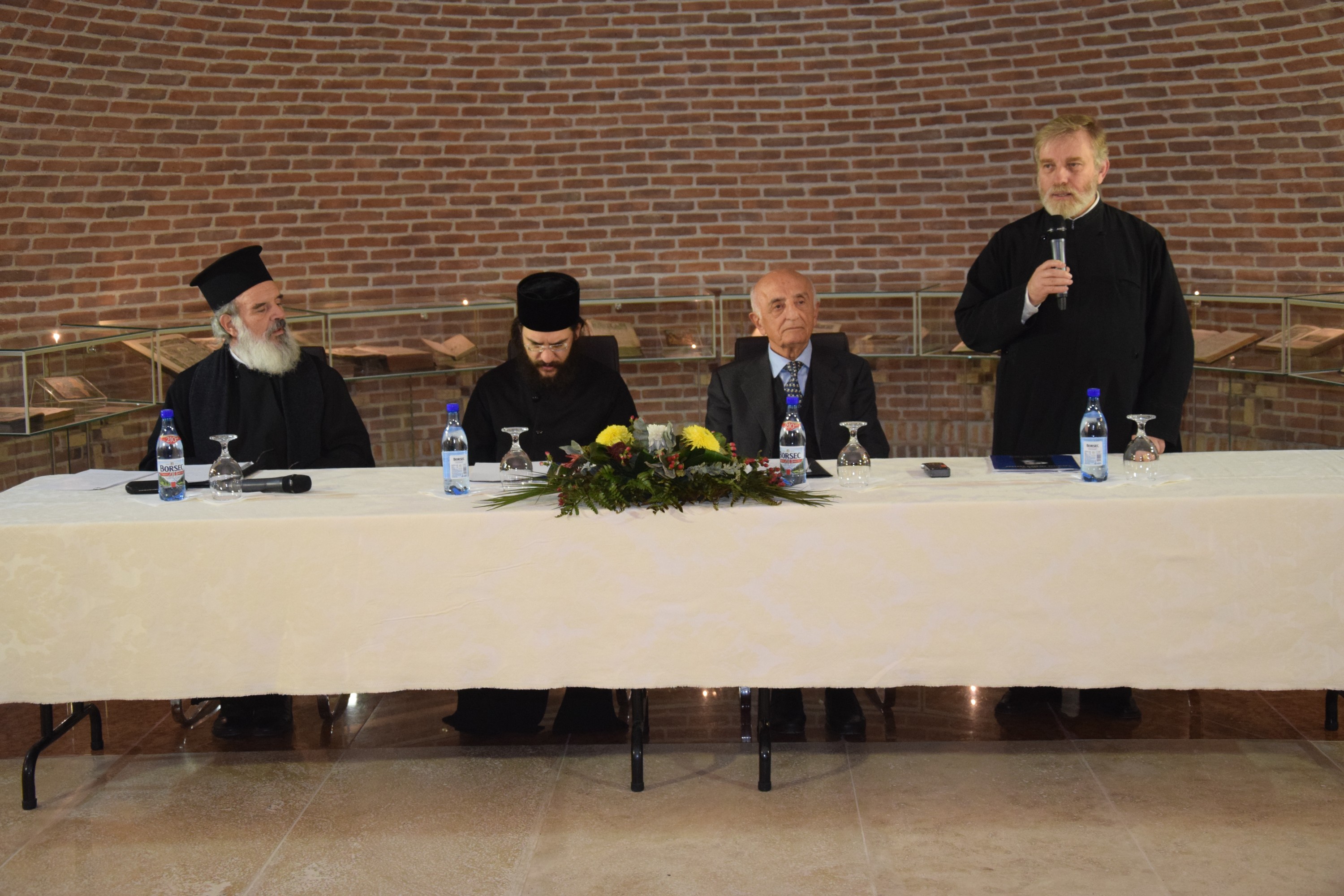 Întâlnire a studenţilor ieşeni cu profesori de teologie din Tesalonic