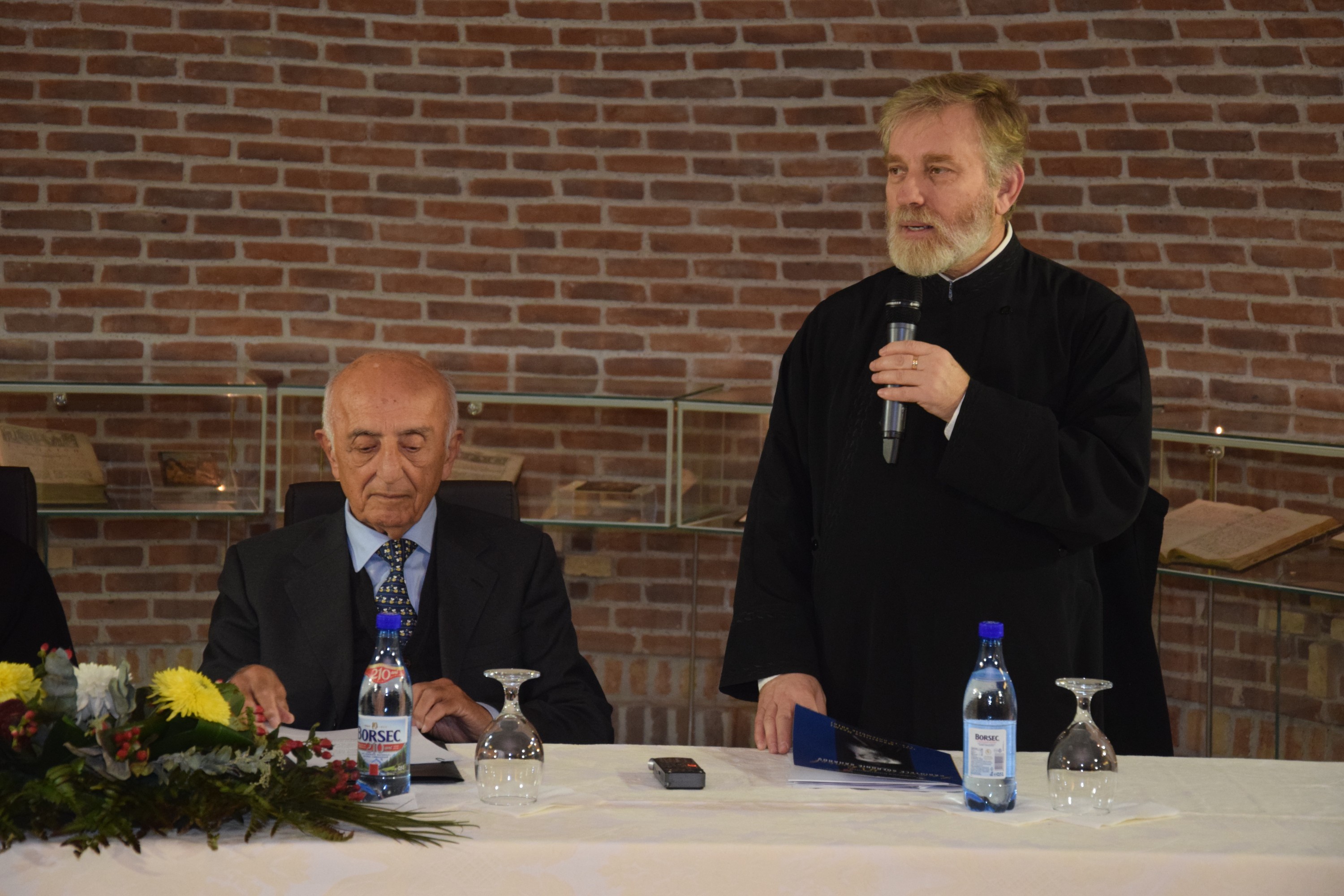 Întâlnire a studenţilor ieşeni cu profesori de teologie din Tesalonic