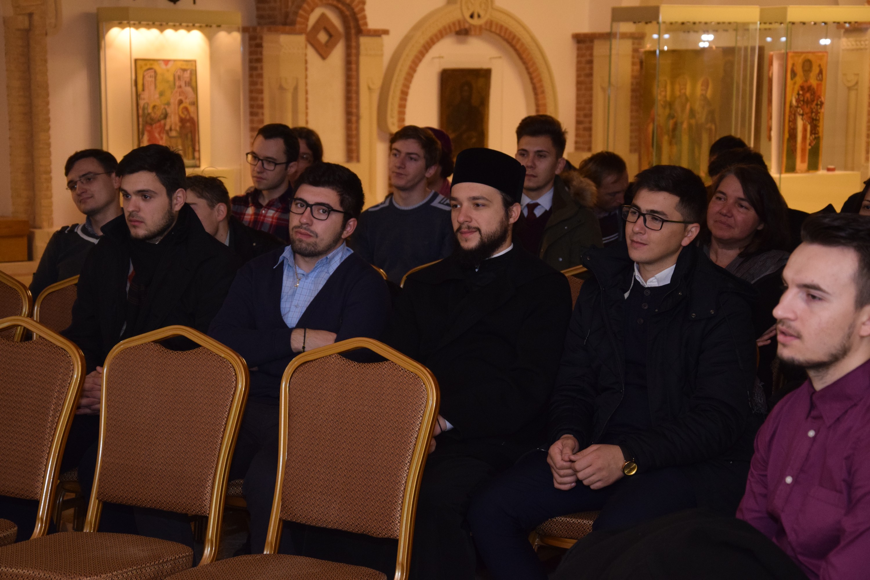 Întâlnire a studenţilor ieşeni cu profesori de teologie din Tesalonic