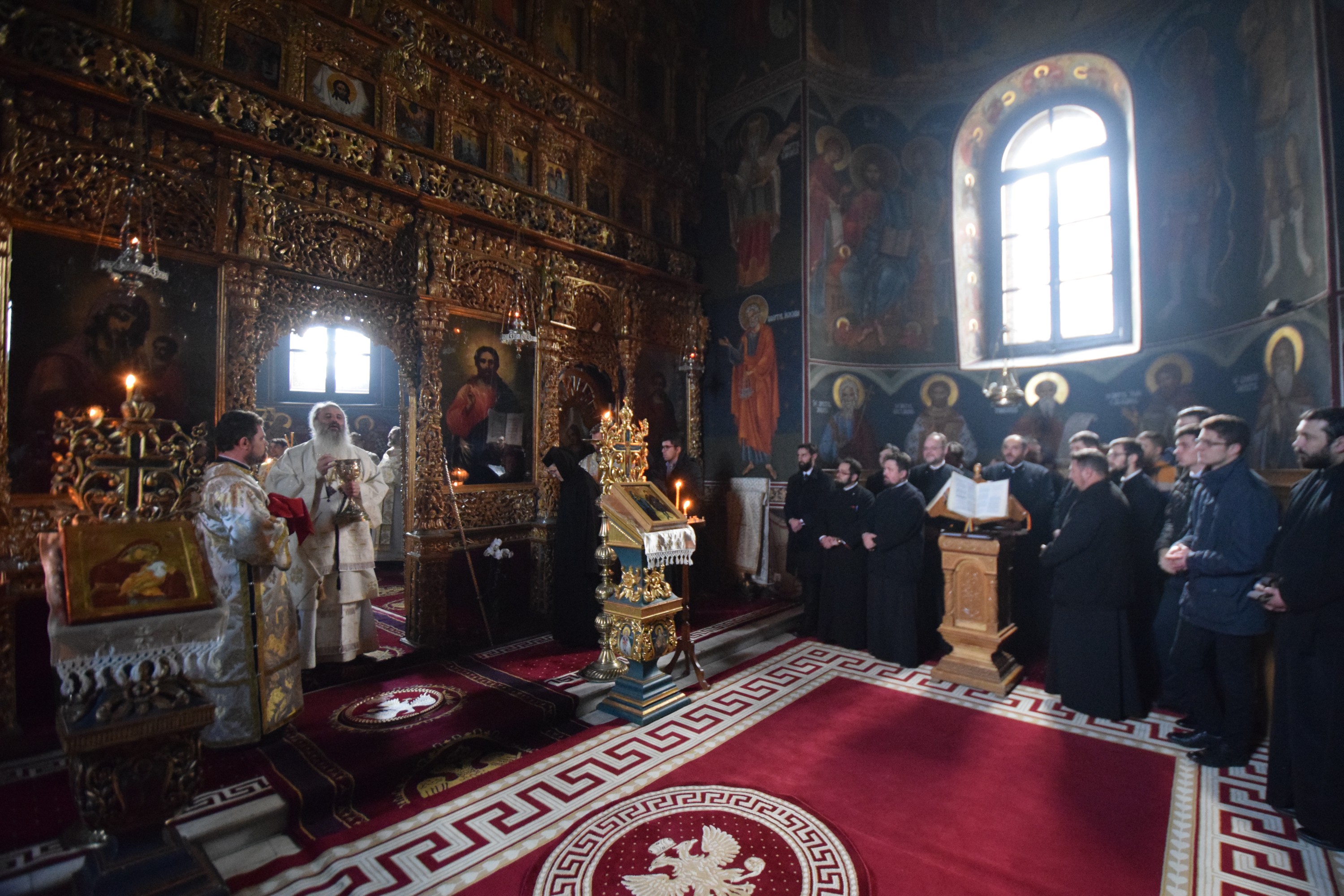 S-au reunit în conferinţă semestrială preoţii din protopopiatele Paşcani şi Hârlău S-au reunit în conferinţă semestrială preoţii din protopopiatele Paşcani şi Hârlău