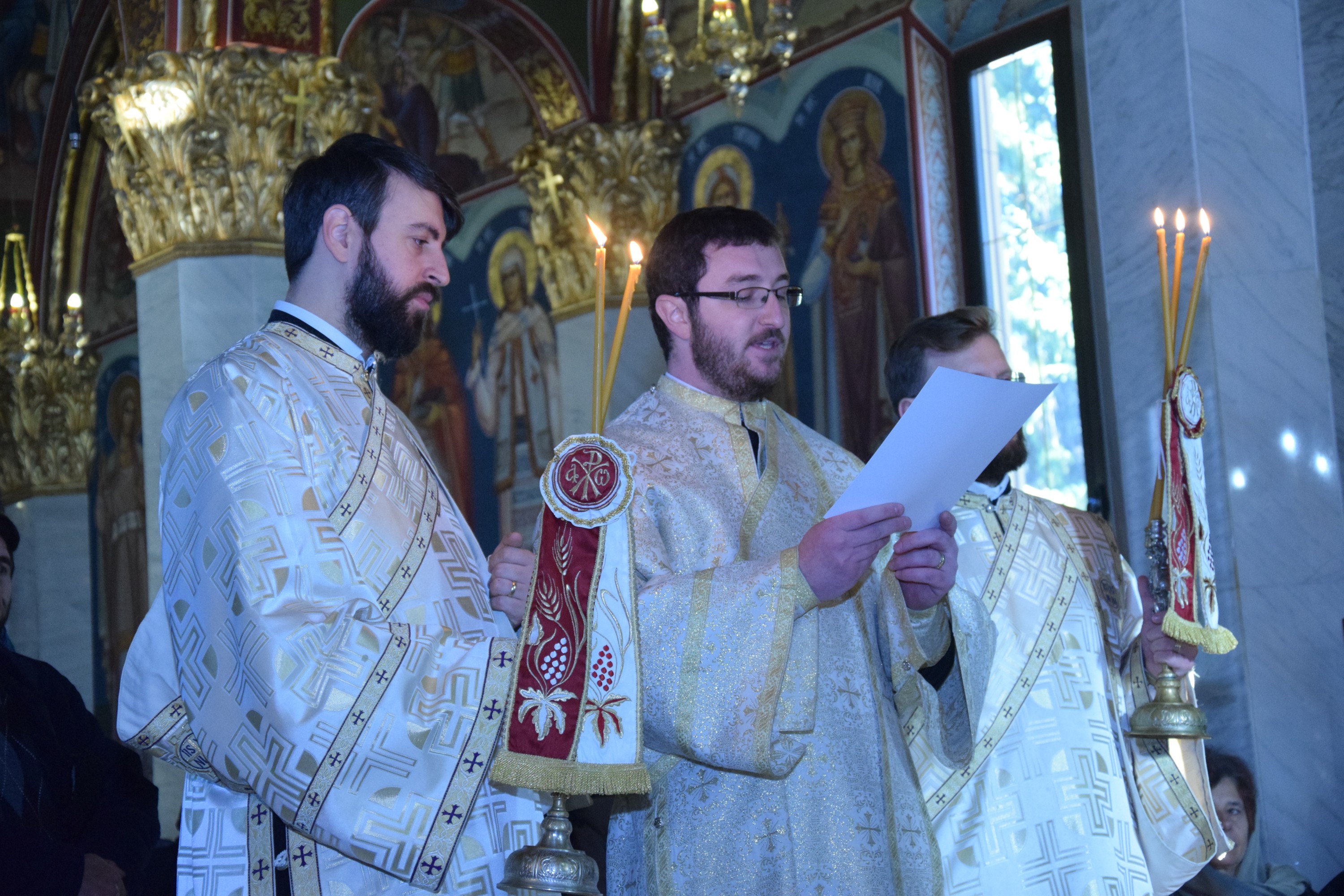 „Am fost trimiși ca să aducem foc din Cer și să-l aprindem pe pământ, în sfintele altare și în inimile oamenilor” „Am fost trimiși ca să aducem foc din Cer și să-l aprindem pe pământ, în sfintele altare și în inimile oamenilor”