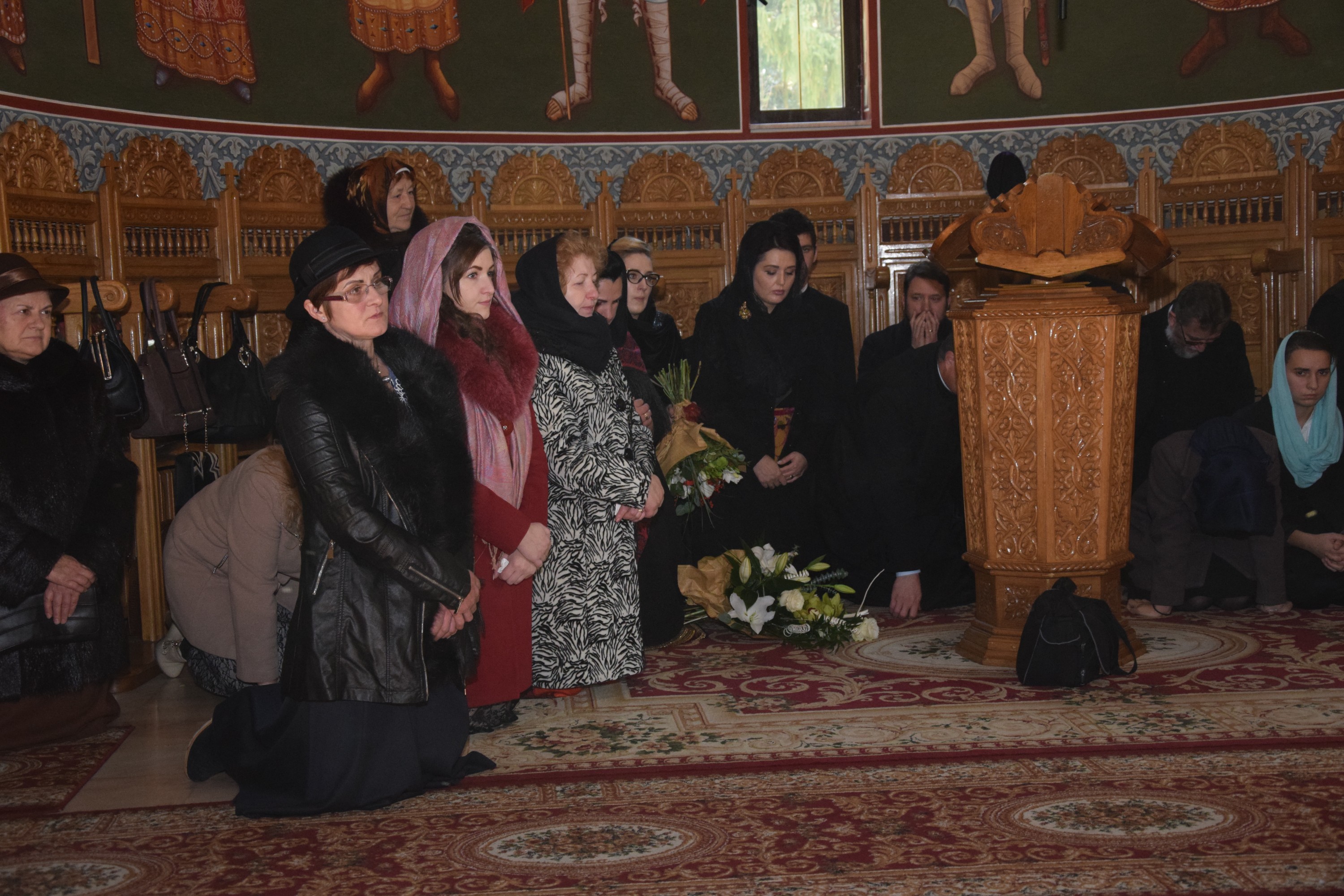 „Am fost trimiși ca să aducem foc din Cer și să-l aprindem pe pământ, în sfintele altare și în inimile oamenilor” „Am fost trimiși ca să aducem foc din Cer și să-l aprindem pe pământ, în sfintele altare și în inimile oamenilor”