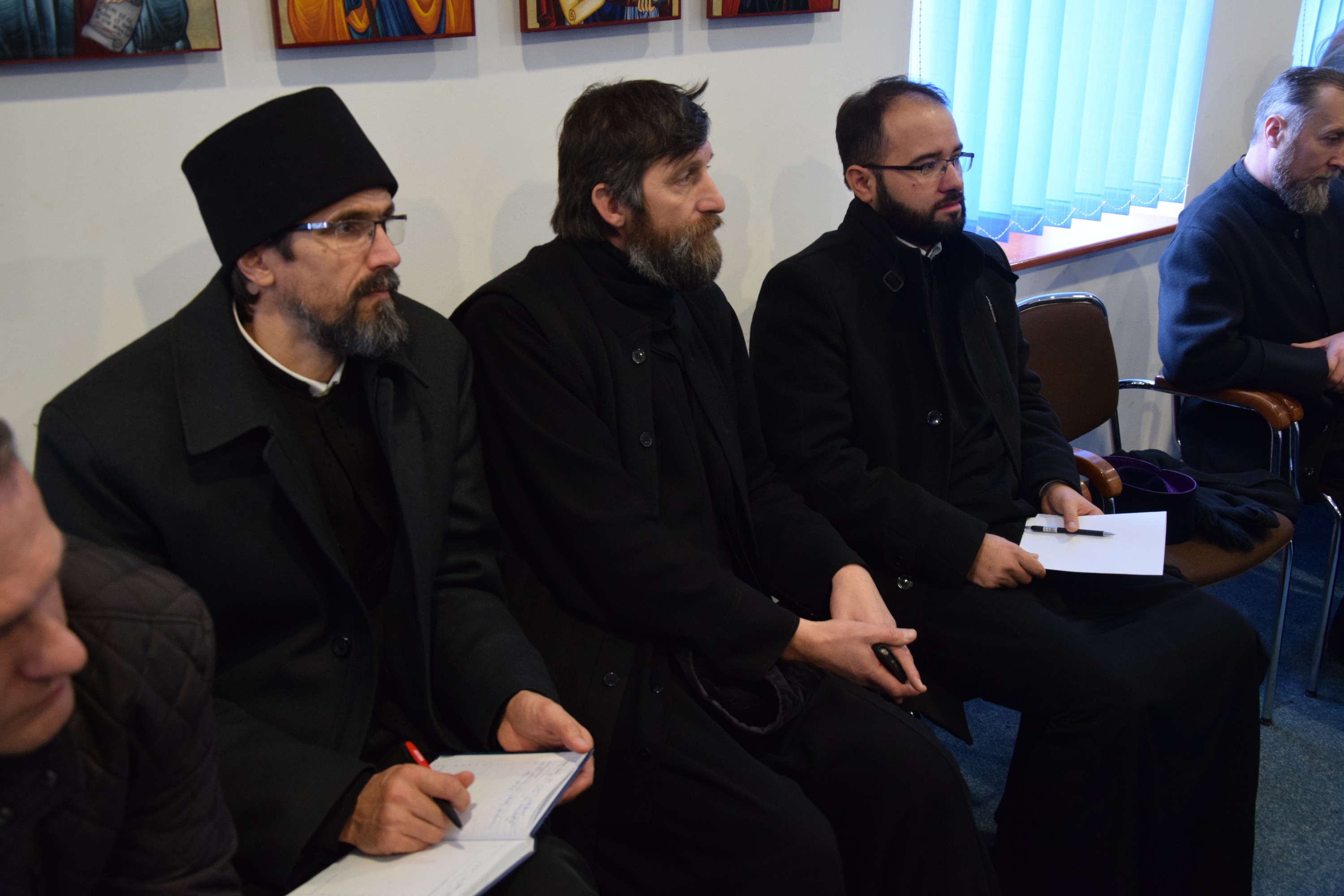 „Am fost trimiși ca să aducem foc din Cer și să-l aprindem pe pământ, în sfintele altare și în inimile oamenilor” „Am fost trimiși ca să aducem foc din Cer și să-l aprindem pe pământ, în sfintele altare și în inimile oamenilor”