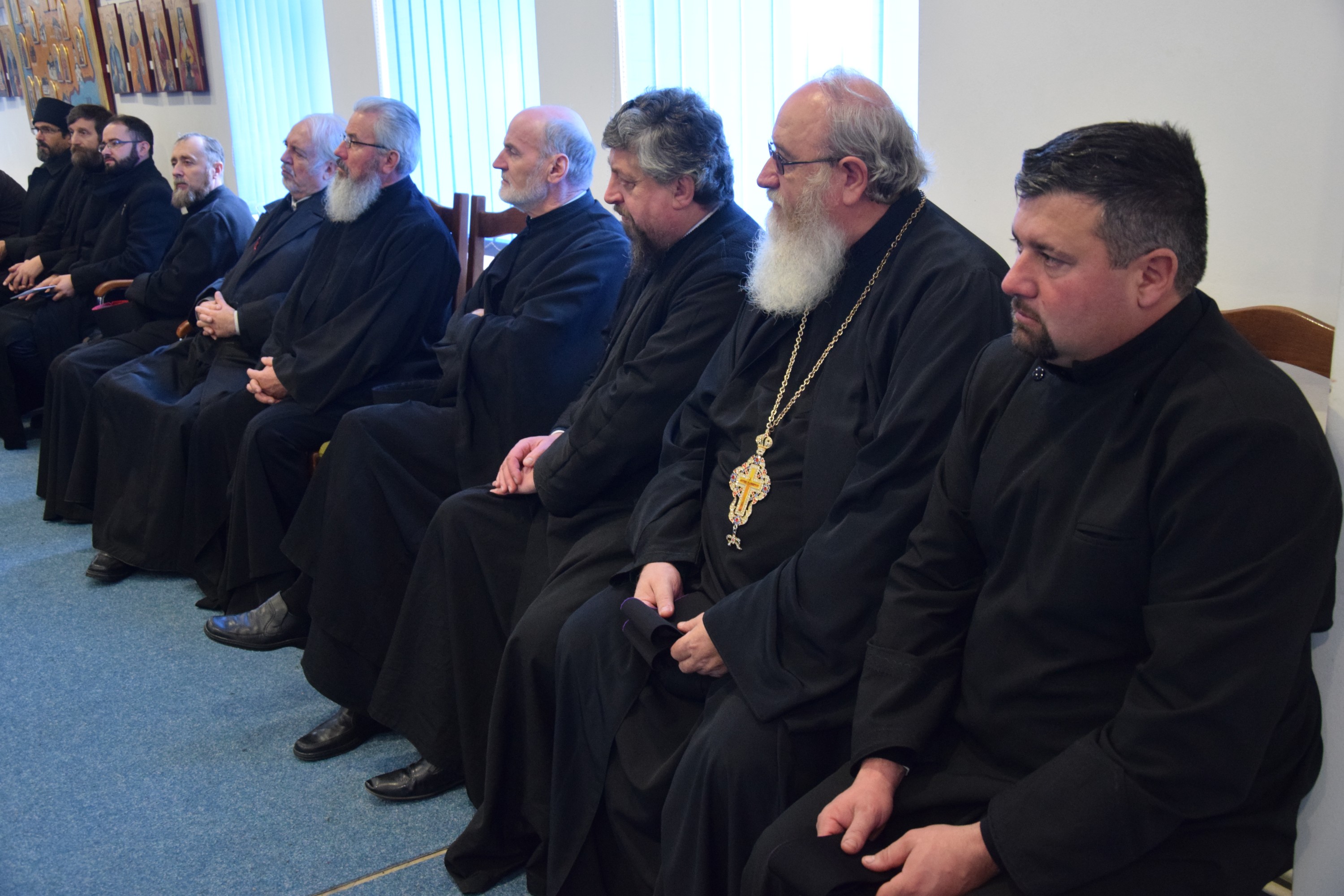 „Am fost trimiși ca să aducem foc din Cer și să-l aprindem pe pământ, în sfintele altare și în inimile oamenilor” „Am fost trimiși ca să aducem foc din Cer și să-l aprindem pe pământ, în sfintele altare și în inimile oamenilor”