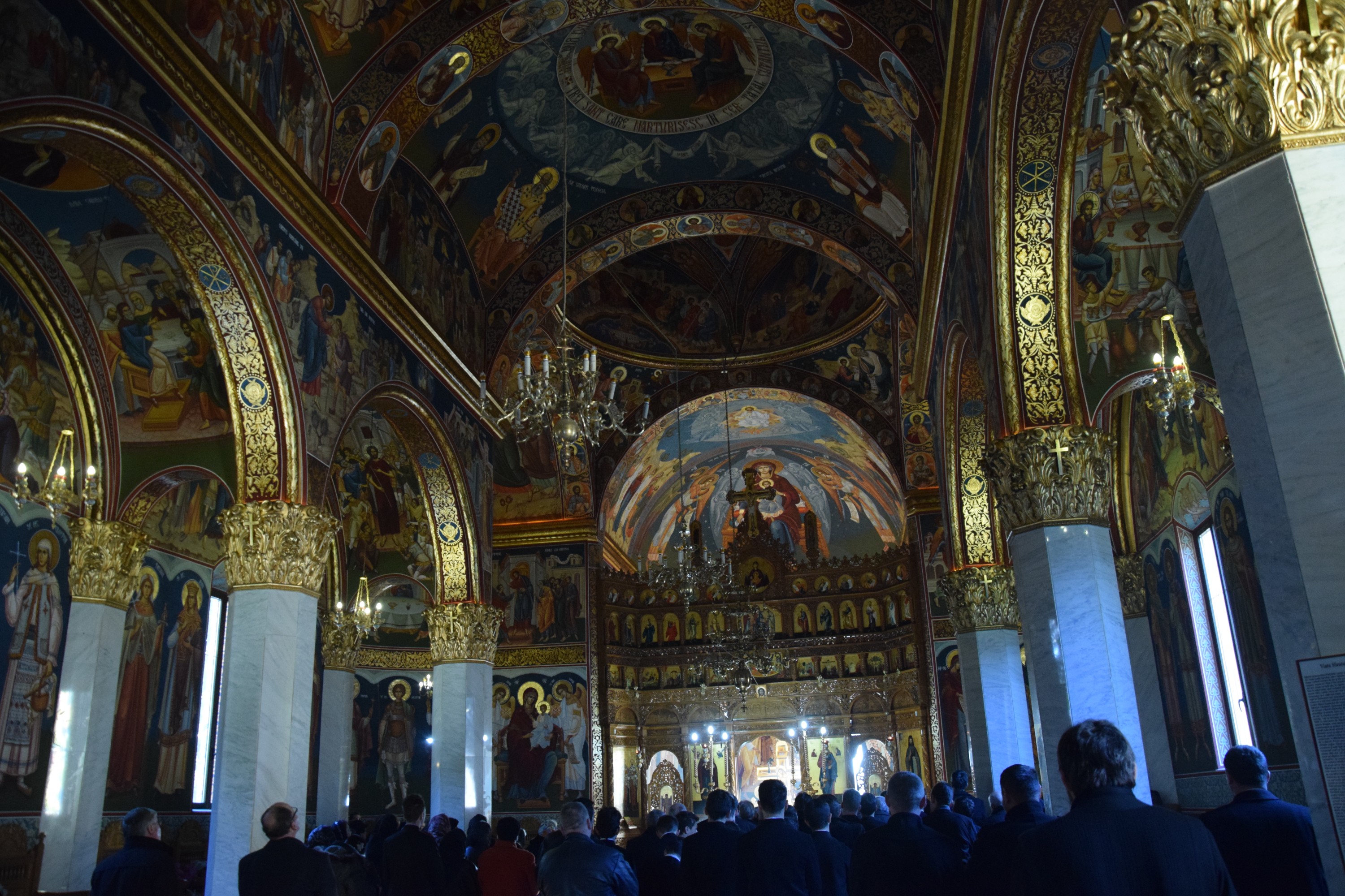 „Am fost trimiși ca să aducem foc din Cer și să-l aprindem pe pământ, în sfintele altare și în inimile oamenilor” „Am fost trimiși ca să aducem foc din Cer și să-l aprindem pe pământ, în sfintele altare și în inimile oamenilor”