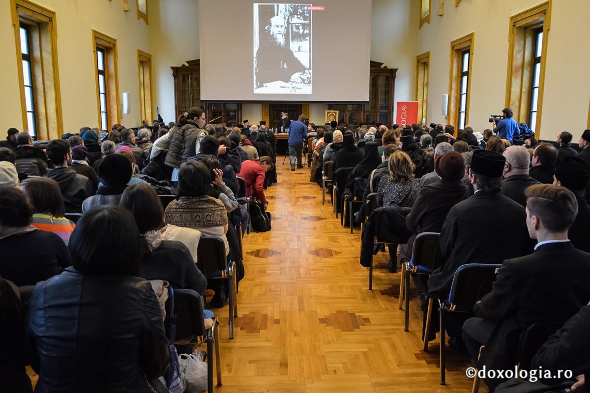 A două zi de comunicări, la Colocviul Internaţional „Întâlnirea cu duhovnicul”