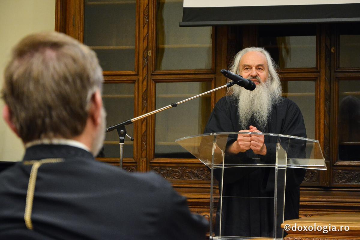 A două zi de comunicări, la Colocviul Internaţional „Întâlnirea cu duhovnicul”