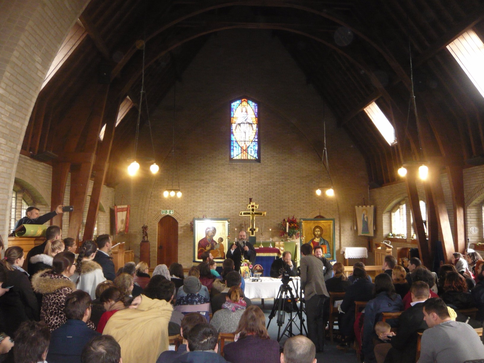 Tineri ieşeni la Congresul NEPSIS de la Luton