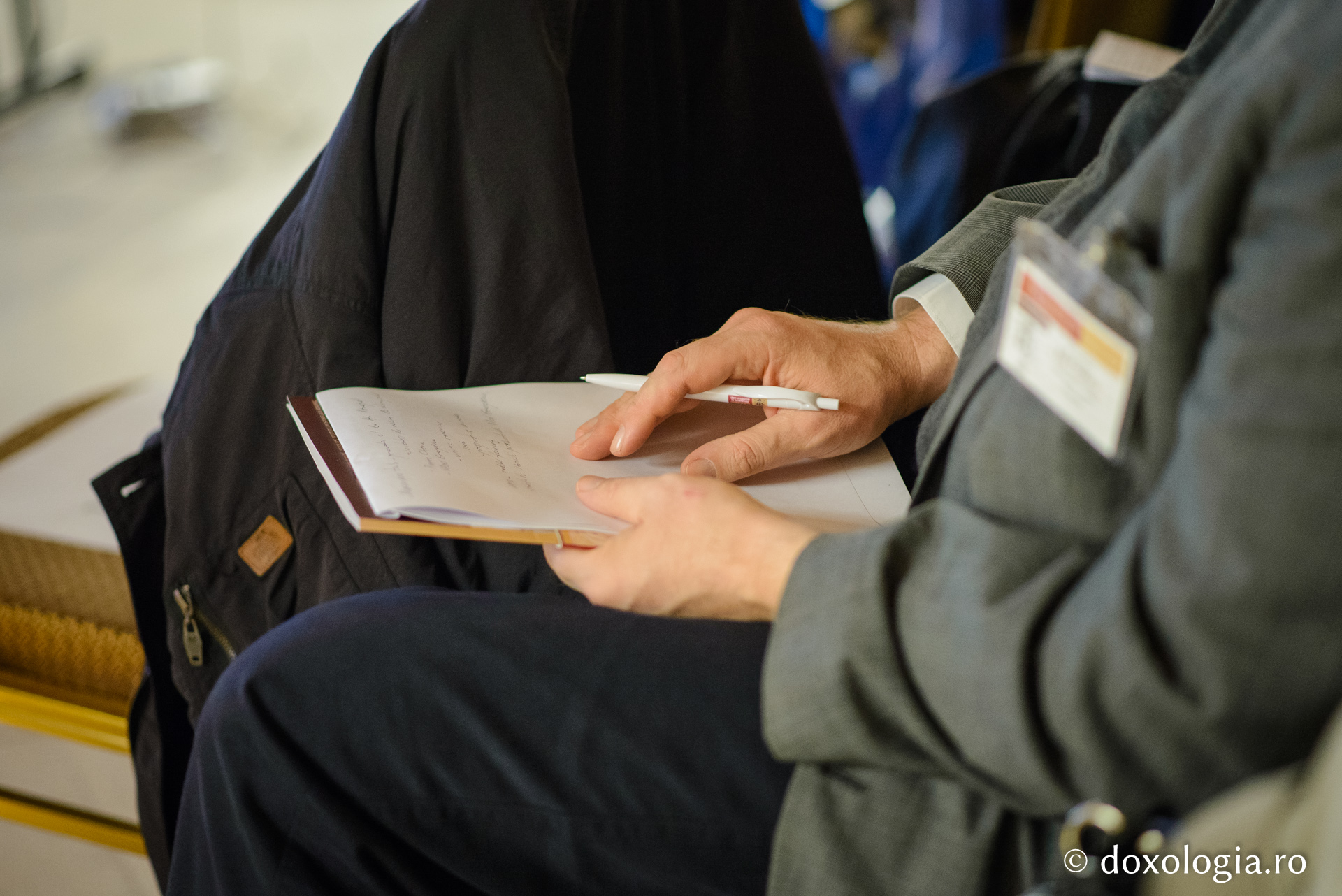 Colocviu la Iași: „O dată cu limba românească s-a învățat și credința ortodoxă” Colocviu la Iași: „O dată cu limba românească s-a învățat și credința ortodoxă”