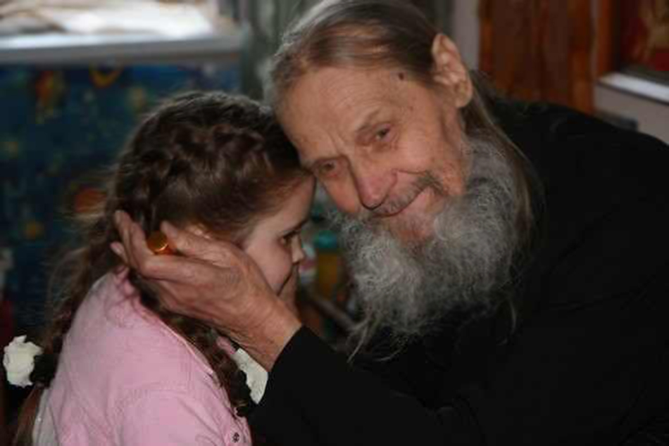 Starețul Iona – duhovnicul celor îndurerați și rătăciți Starețul Iona – duhovnicul celor îndurerați și rătăciți