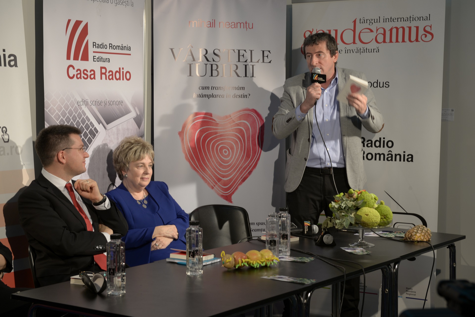 „Vârstele iubirii” – „O carte pentru tinerii care caută repere”