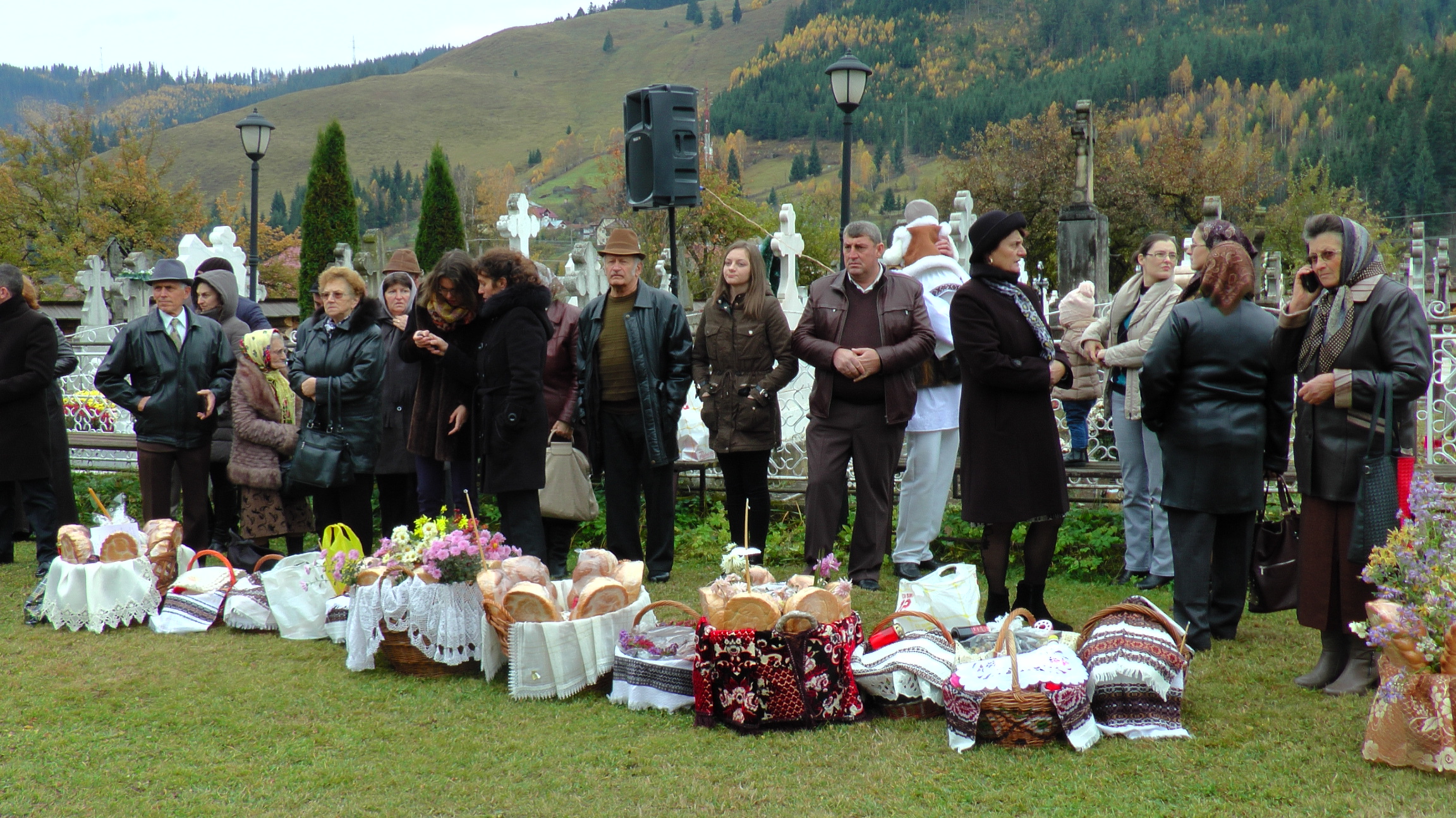 Slujbă arhierească pentru doi sfinţi ocrotitori