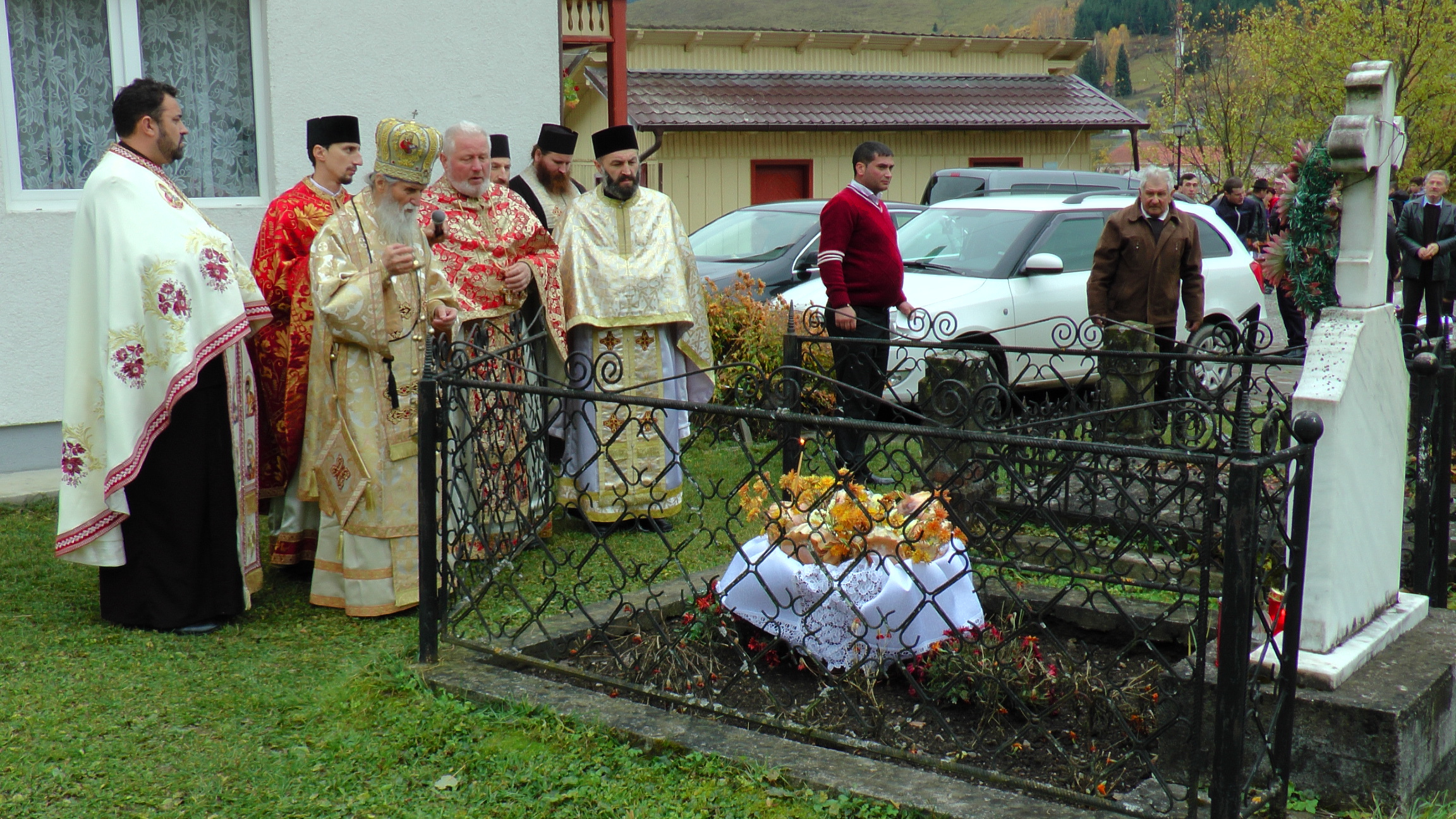 Slujbă arhierească pentru doi sfinţi ocrotitori