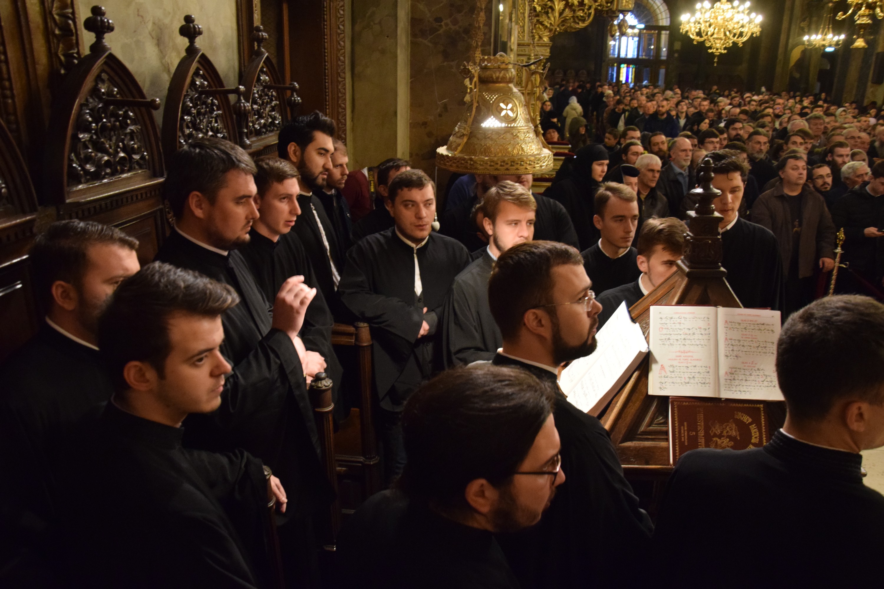 Părintele Rafail Noica, la Iași: „Cine judecă pe aproapele face un pas de lucrare antihristică”