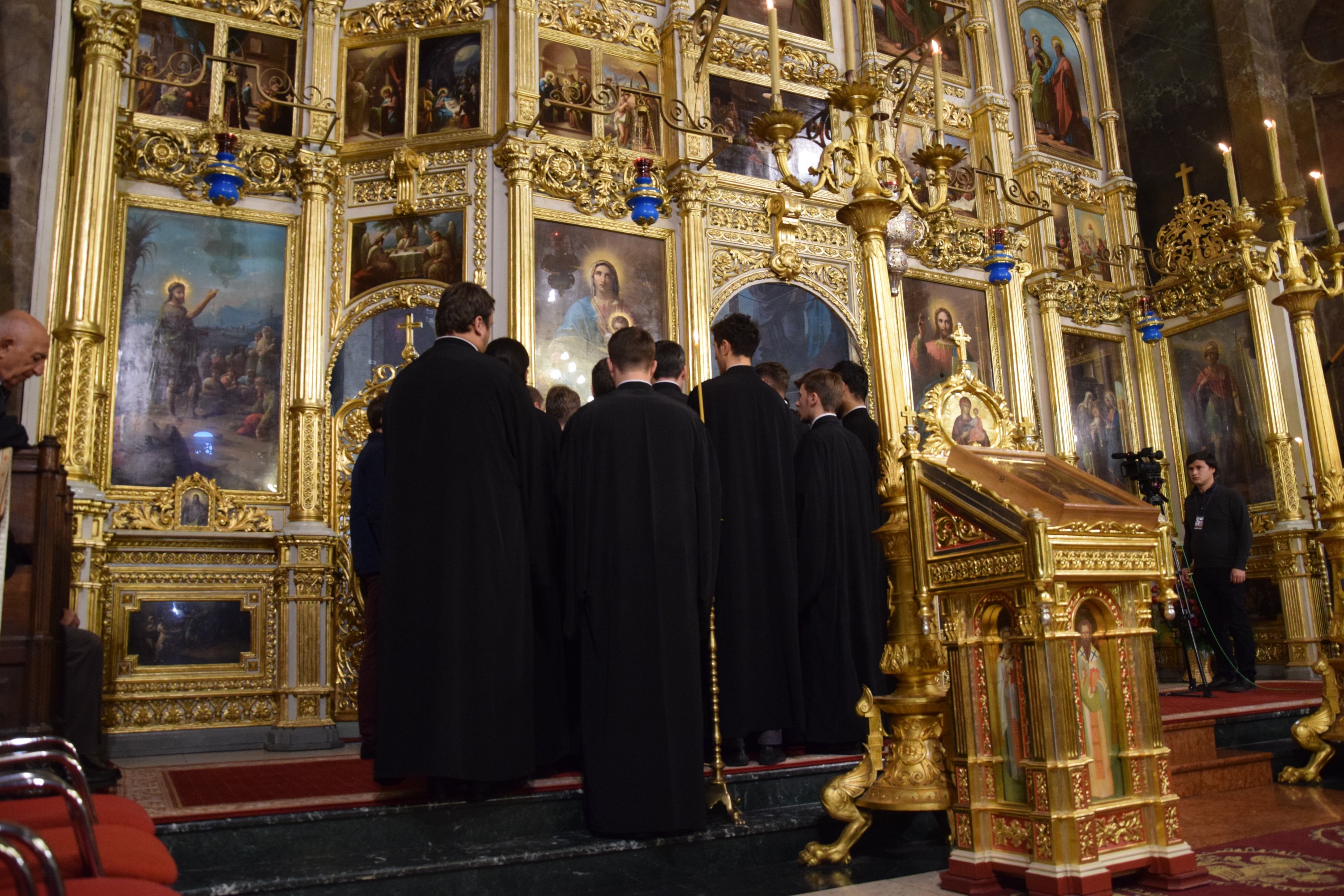 Părintele Rafail Noica, la Iași: „Cine judecă pe aproapele face un pas de lucrare antihristică”