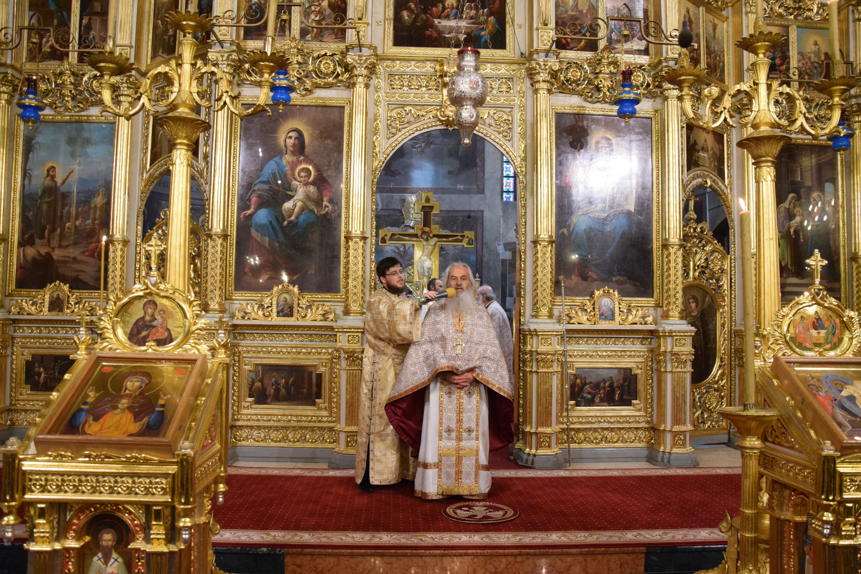 Părintele Rafail Noica, la Iași: „Cine judecă pe aproapele face un pas de lucrare antihristică”