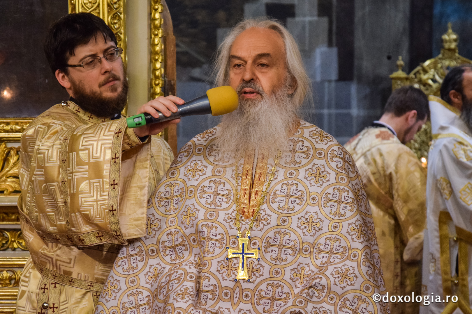 Părintele Rafail Noica ‒ „Cine sunt eu să-I iau locul lui Hristos, judecând pe cineva în afară de mine însumi?”