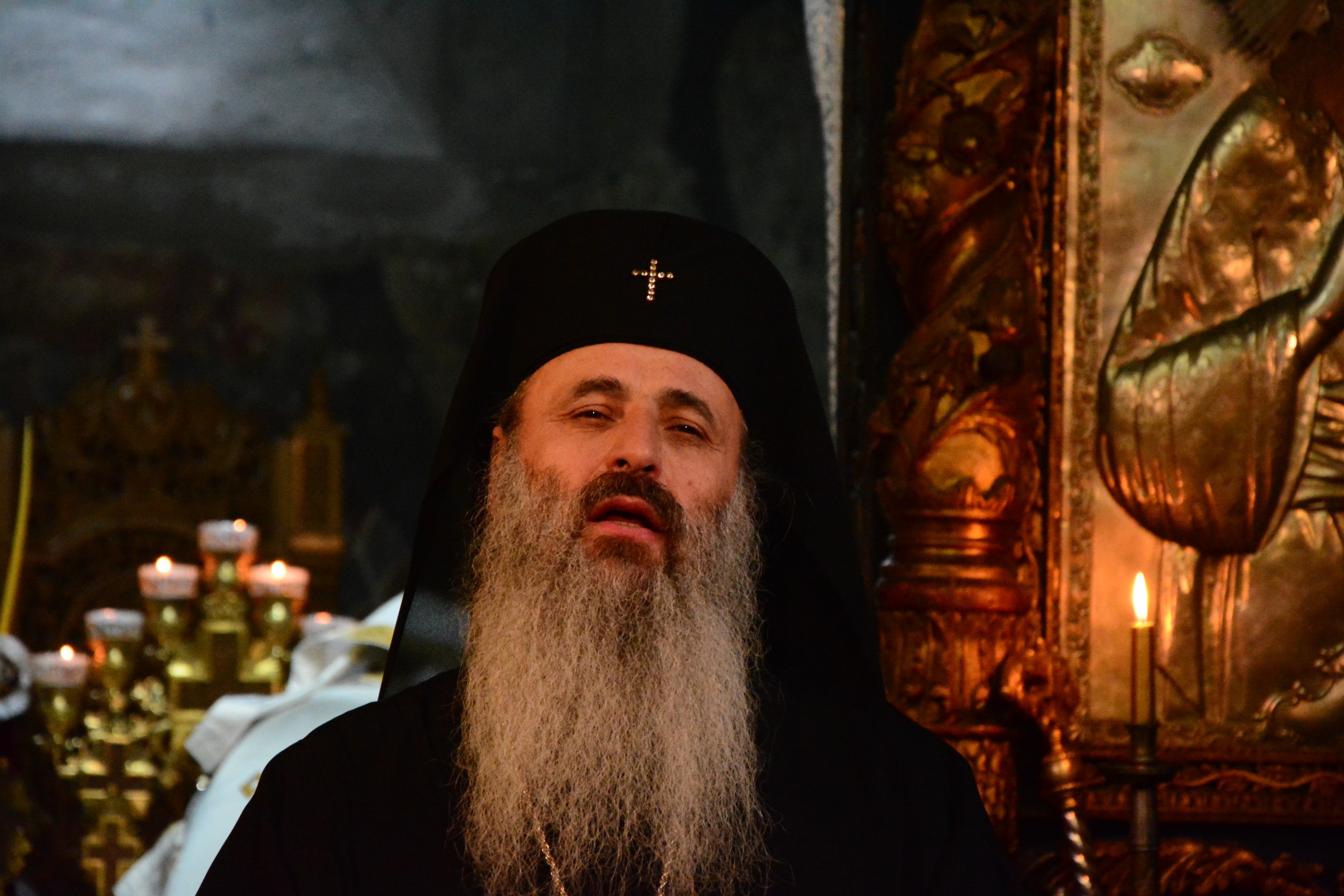 Sfântul Paisie Velicicovschi, sărbătorit prin Liturghie arhierească la Mănăstirea Neamț Sfântul Paisie Velicicovschi, sărbătorit prin Liturghie arhierească la Mănăstirea Neamț