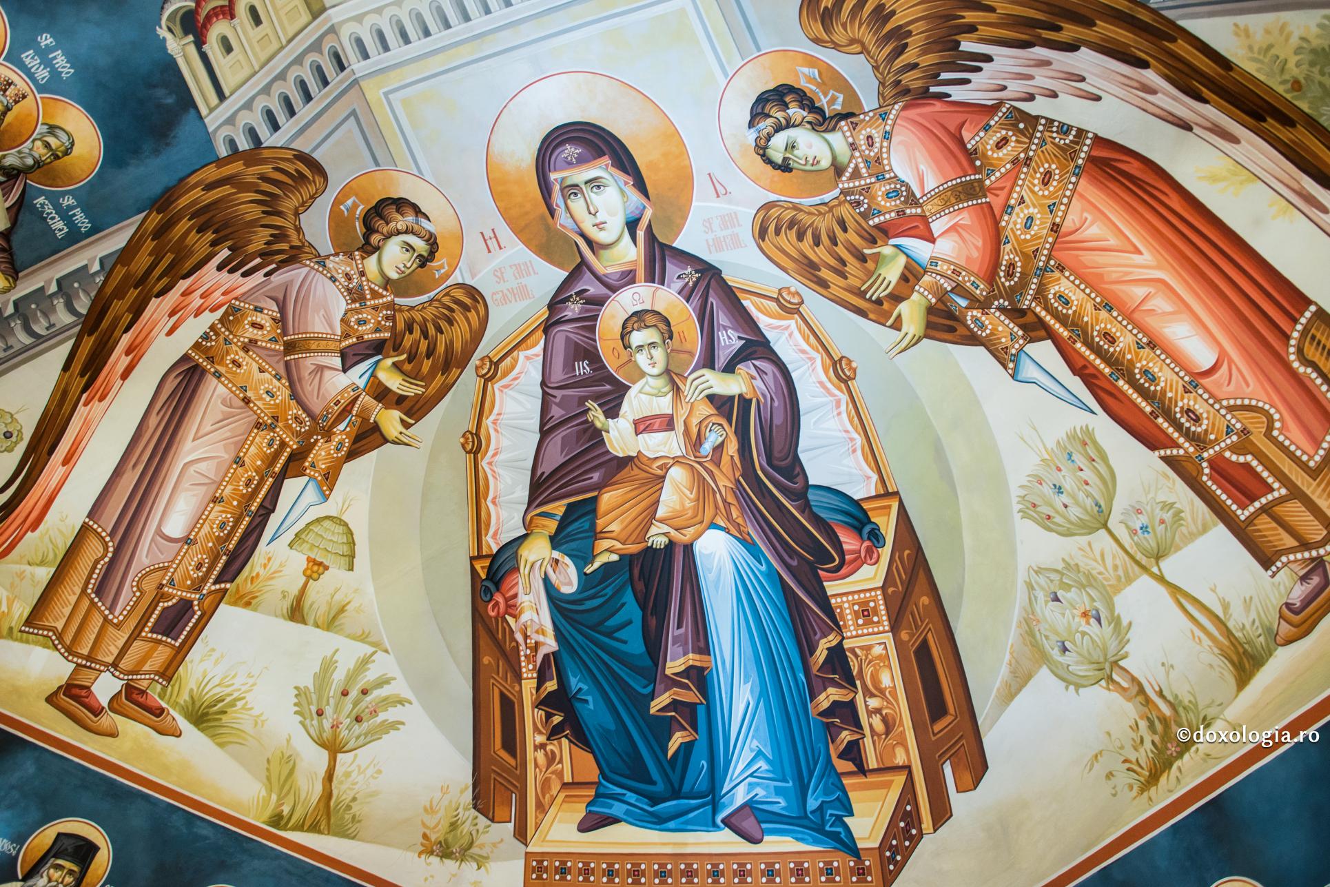 O minune a Maicii Domnului - un copil evreu, împărtășit cu Sfintele Taine, a scăpat neatins de foc