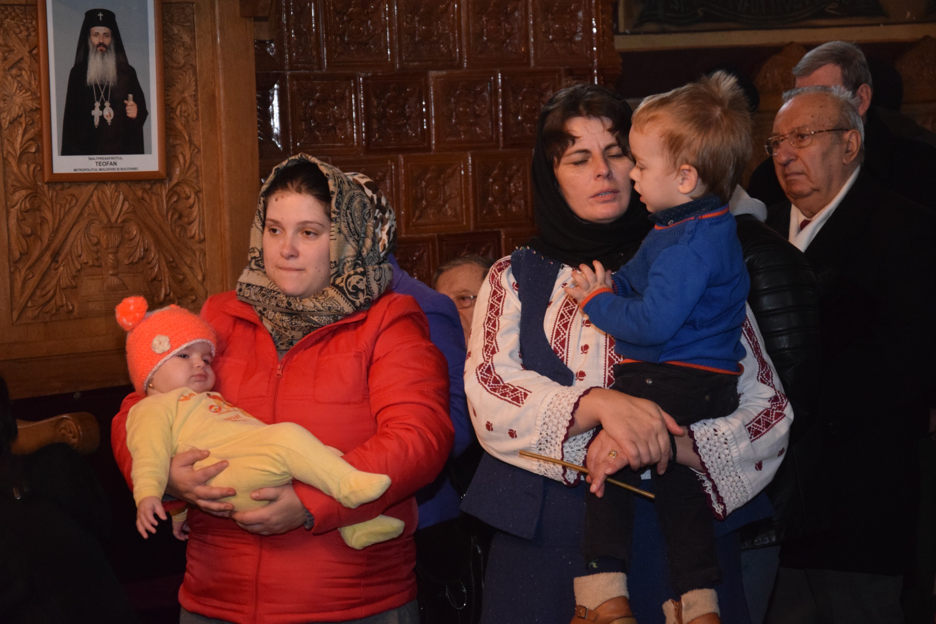 Hram la Mănăstirea Peștera: „Dumnezeu a început lucrarea Sa de mântuire încă de la aducerea la templu a Maicii Domnului”