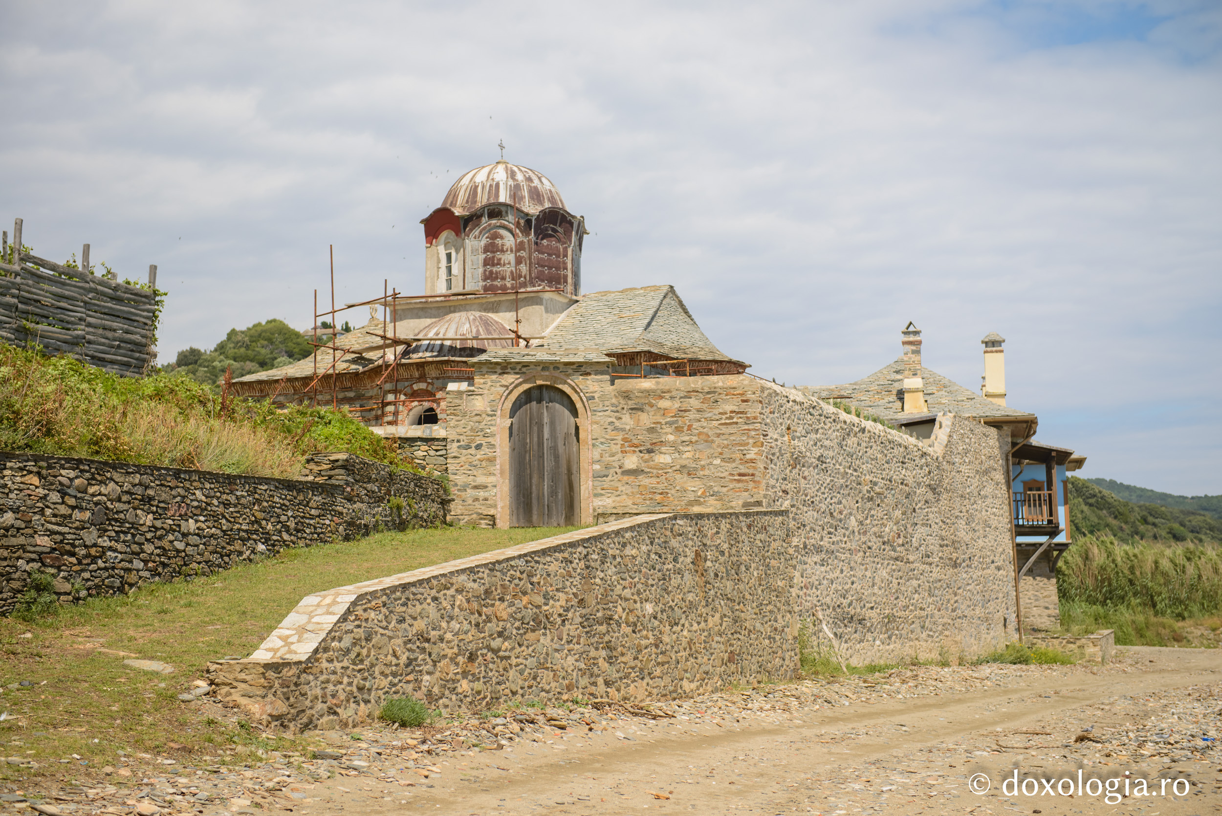 Chilia Icoanei Maicii Domnului „Portărița” – Iviron, Athos / Foto: Pr. Silviu Cluci Chilia Icoanei Maicii Domnului „Portărița” – Iviron, Athos