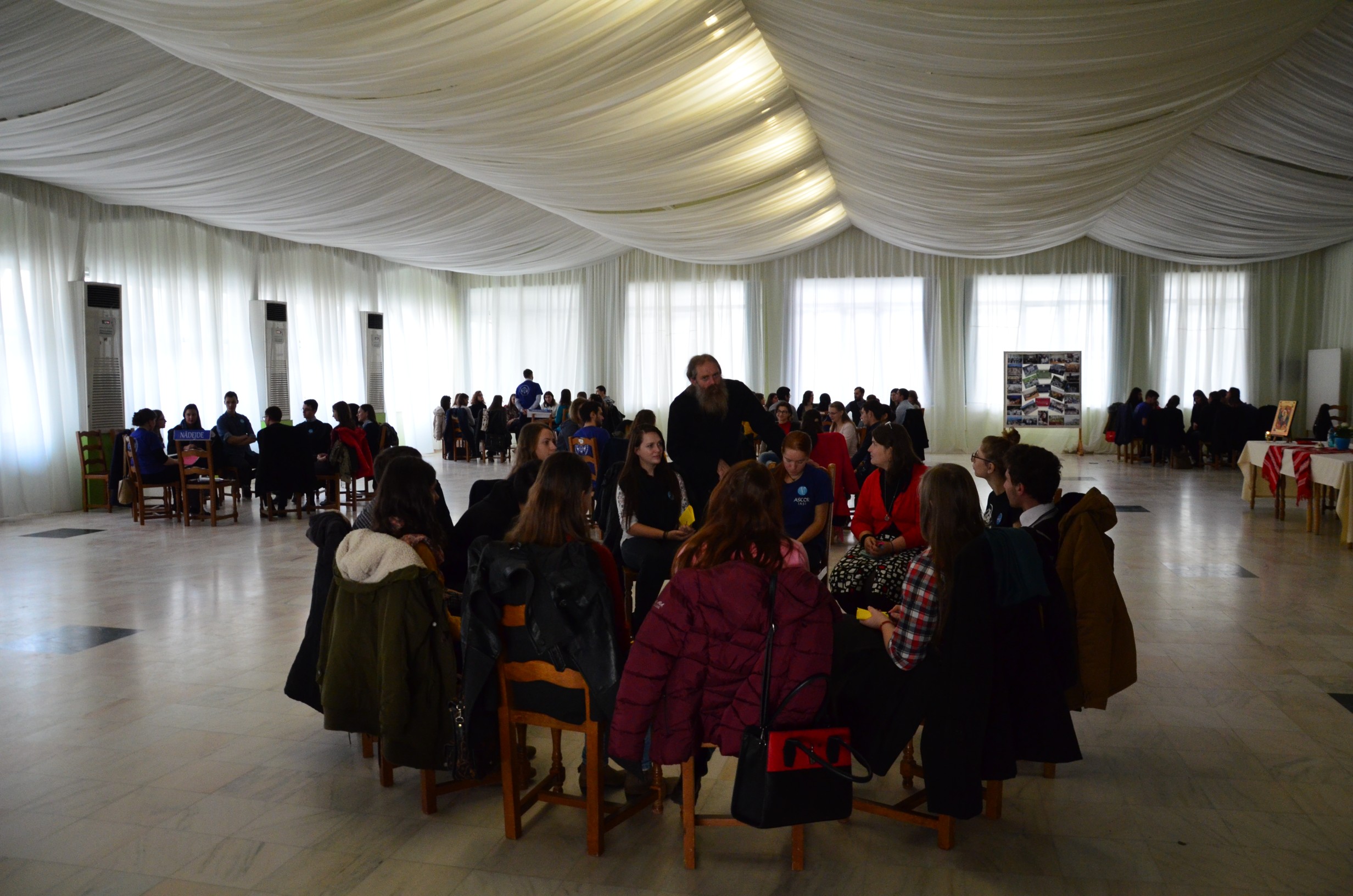 Întâlnire cu noii membri, organizată de ASCOR Iaşi