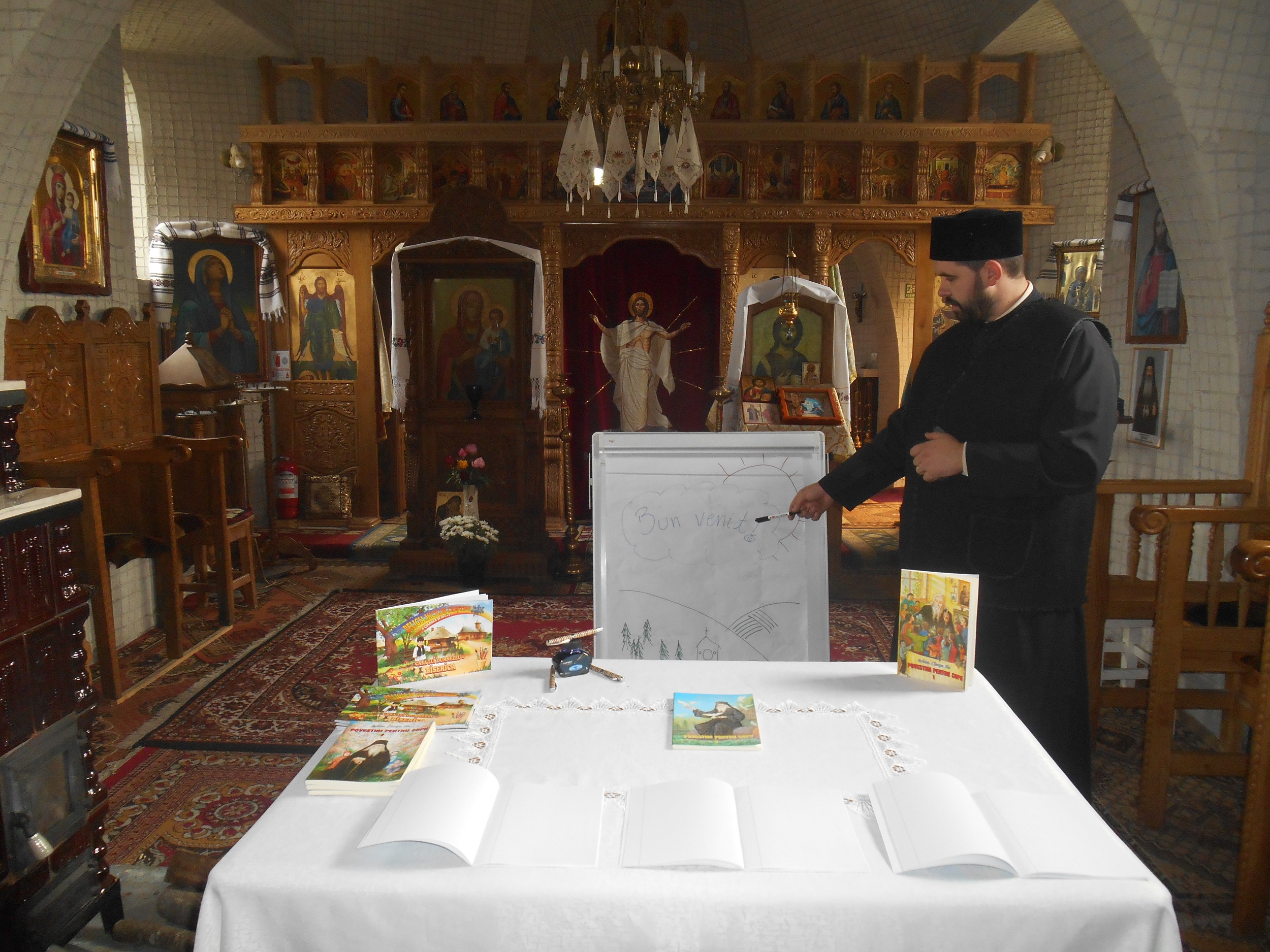 Proiectul misionar-educativ „Lumina din călimară“, în parohiile Chişcăreni şi Satu Nou